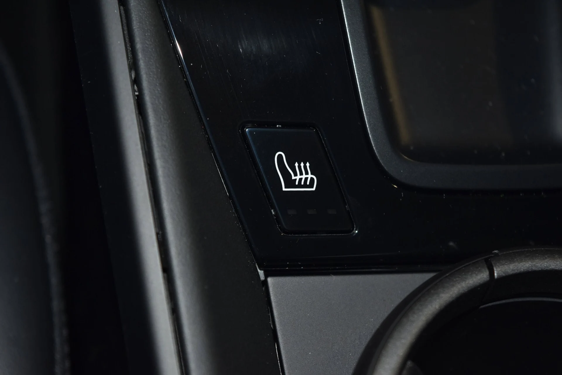 mph017_6498039_cbc431b3eb4b12dd80787443c0a47f3ax_4fa6575cd1