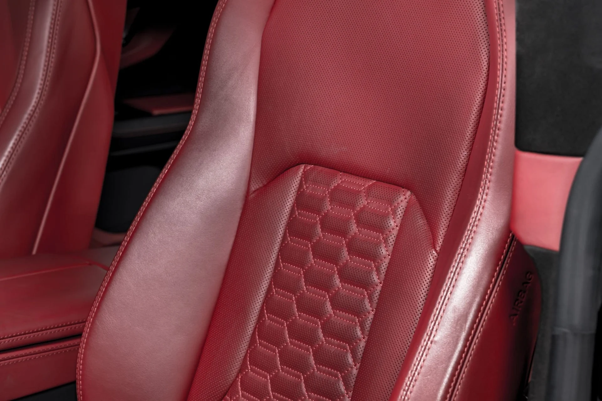 mph017_652605781_c651b07115a4e700c127f4add24db00cx_1b41220444