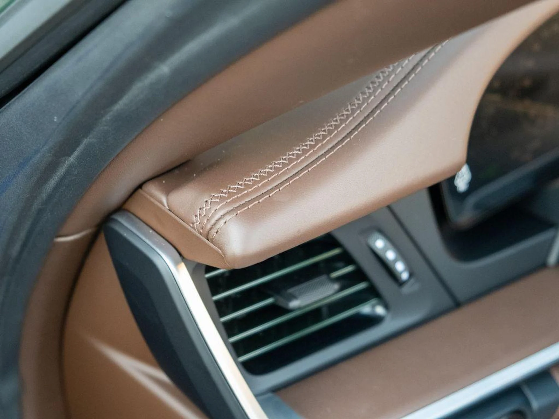 mph017_656237181_35_X_Qaw1sl6_Vj_Eil_V00_ZJQ_Zx_Or_BE_8d0a94abfe