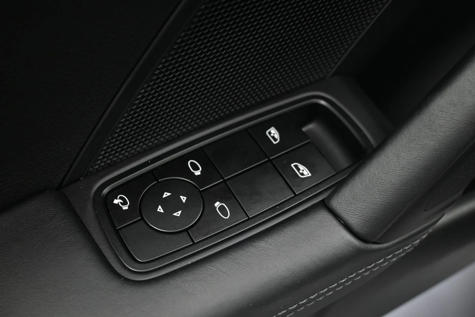 mph017_658749874_3b2ff8a0b4f3ee5a3dab5806866ccef8x_18298968da