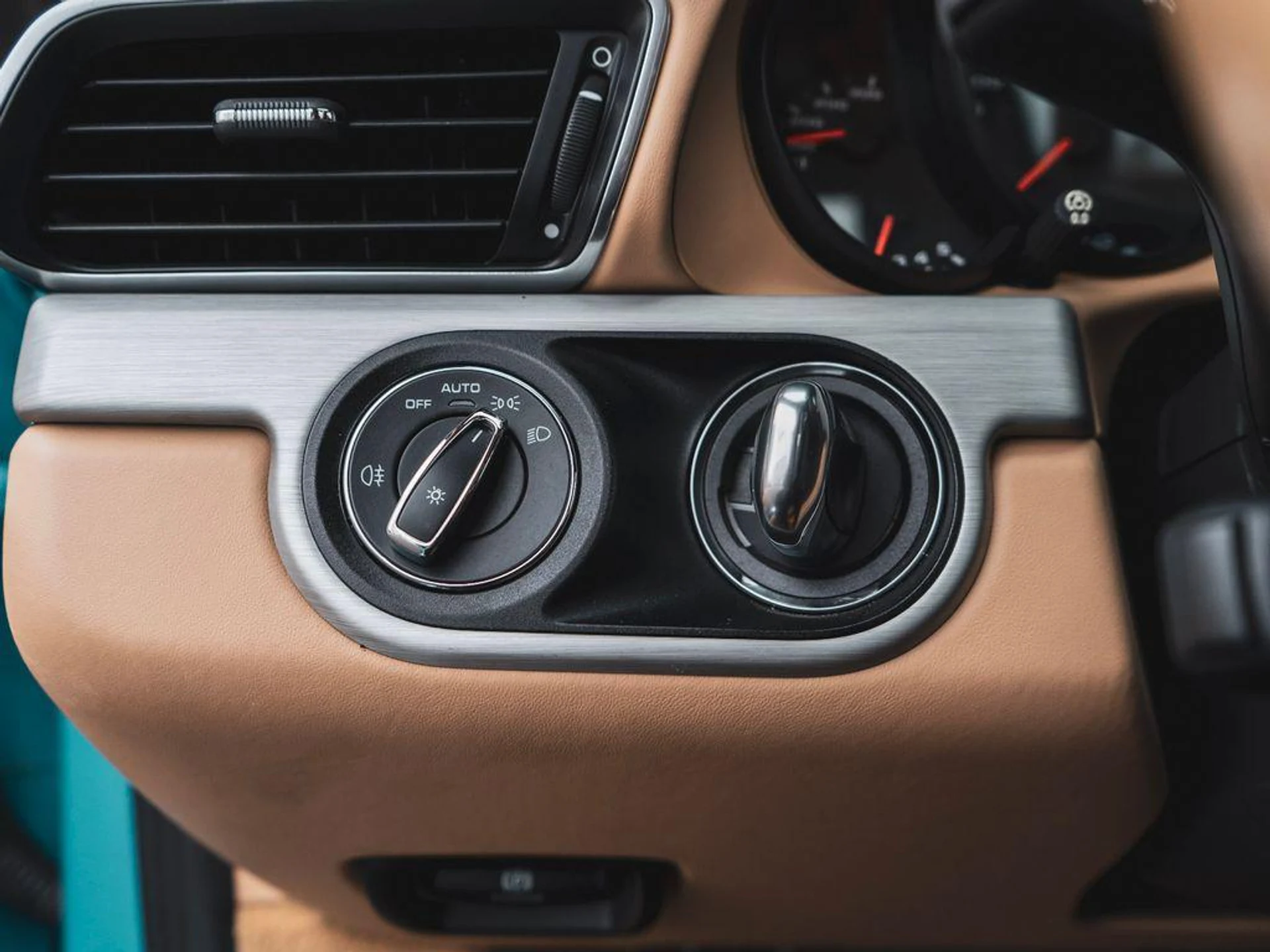 mph017_673709109_JW_Rmqkat_V_Bipva2_VN_Wc_L0_Ua_Y2_A_bd0bdc2408