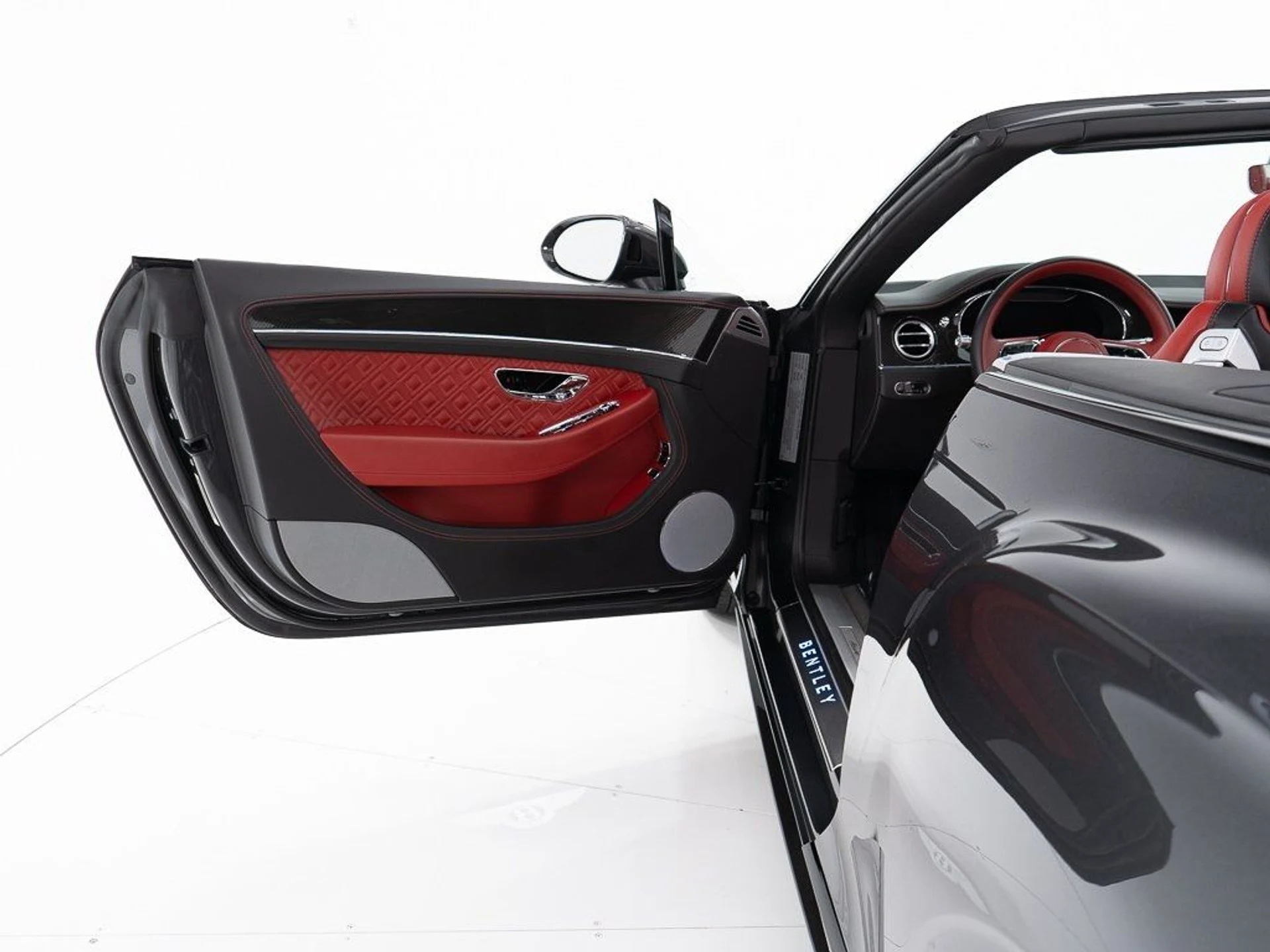 mph017_684035090_ac39efb2150e517e036e6058097e3058_8ea750ad11