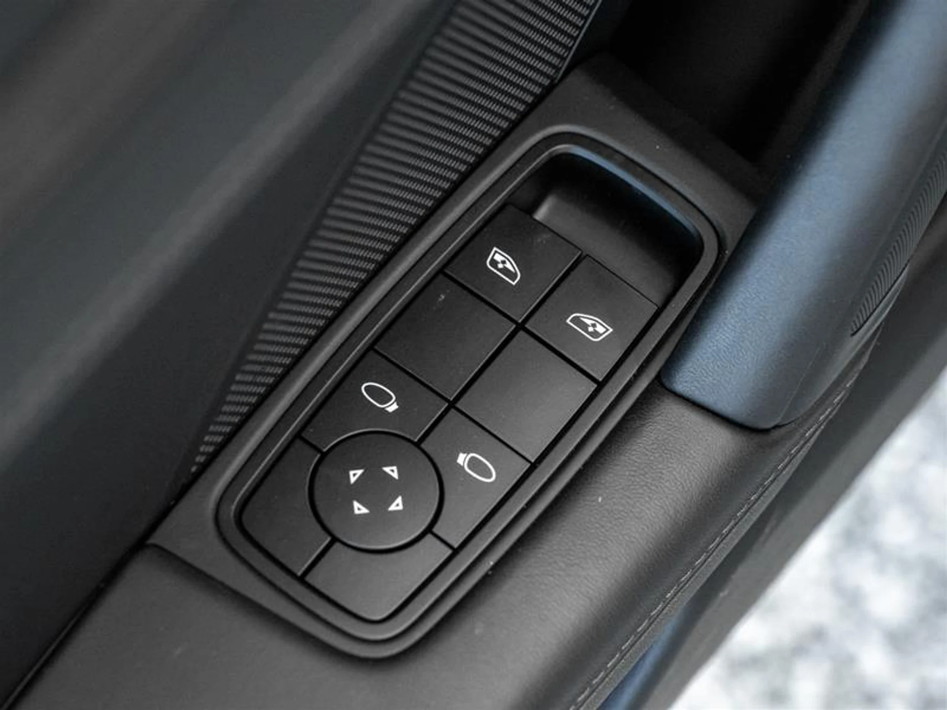 mph017_685470162_11814149_1616639354_2464a3c905