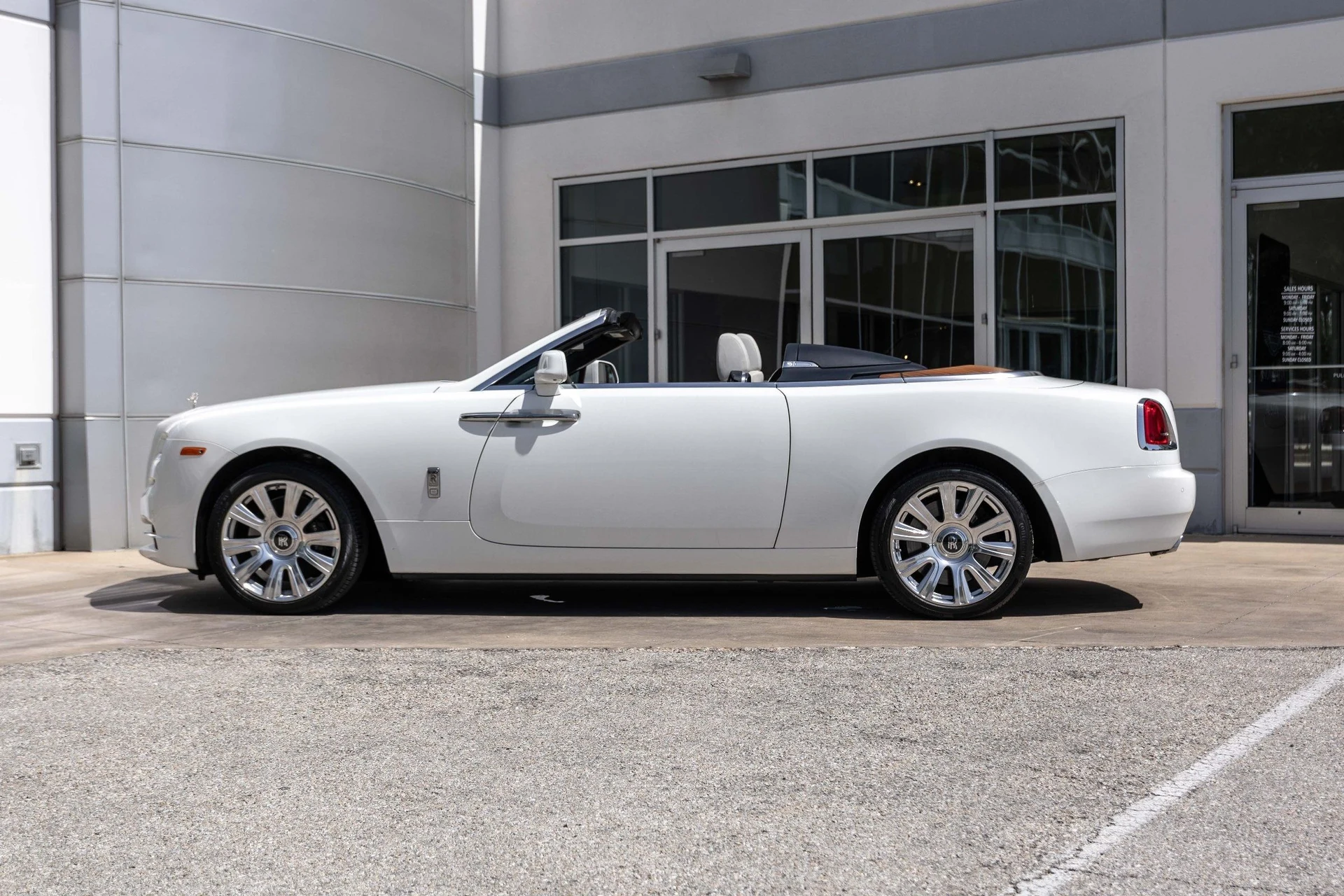 mph017_698976189_Hi_Tech_Luxury_Imports_LLC_SCA_666_D50_HU_107224_image_17_13a27ce004