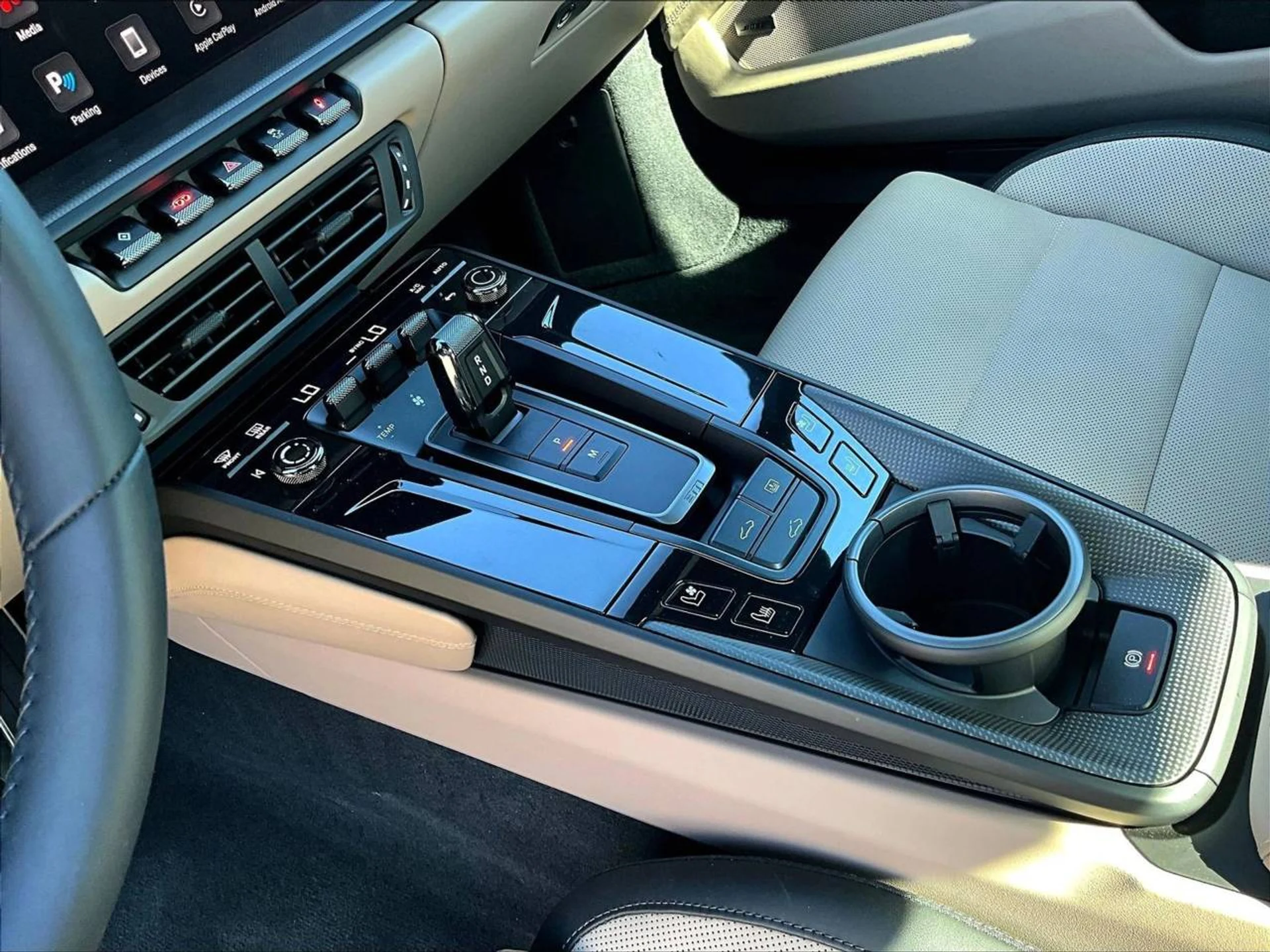 mph017_705362915_dc07c6dace55079f77922cc36a24ffe9_7db36307db