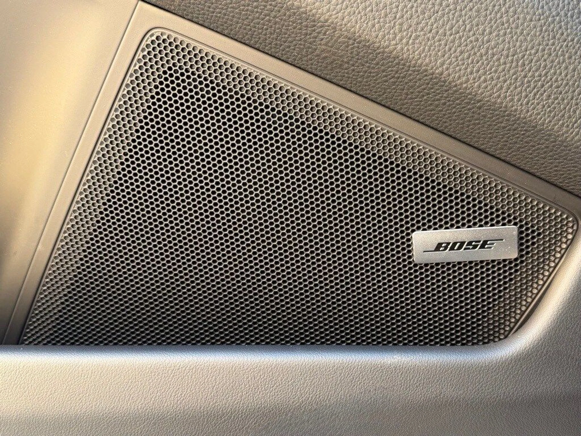 mph017_707349952_caf8b642d988f34ad6aaf3e1a76ce763x_519837dc87