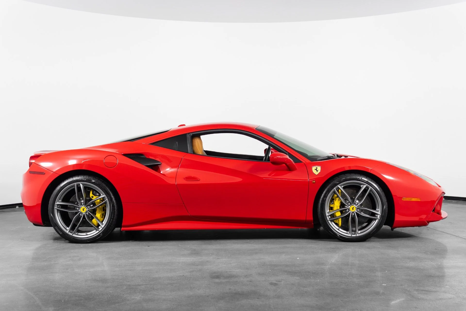 mph017_707373169_Used_2017_Ferrari_488_GTB_1781727340_1afdf83c65