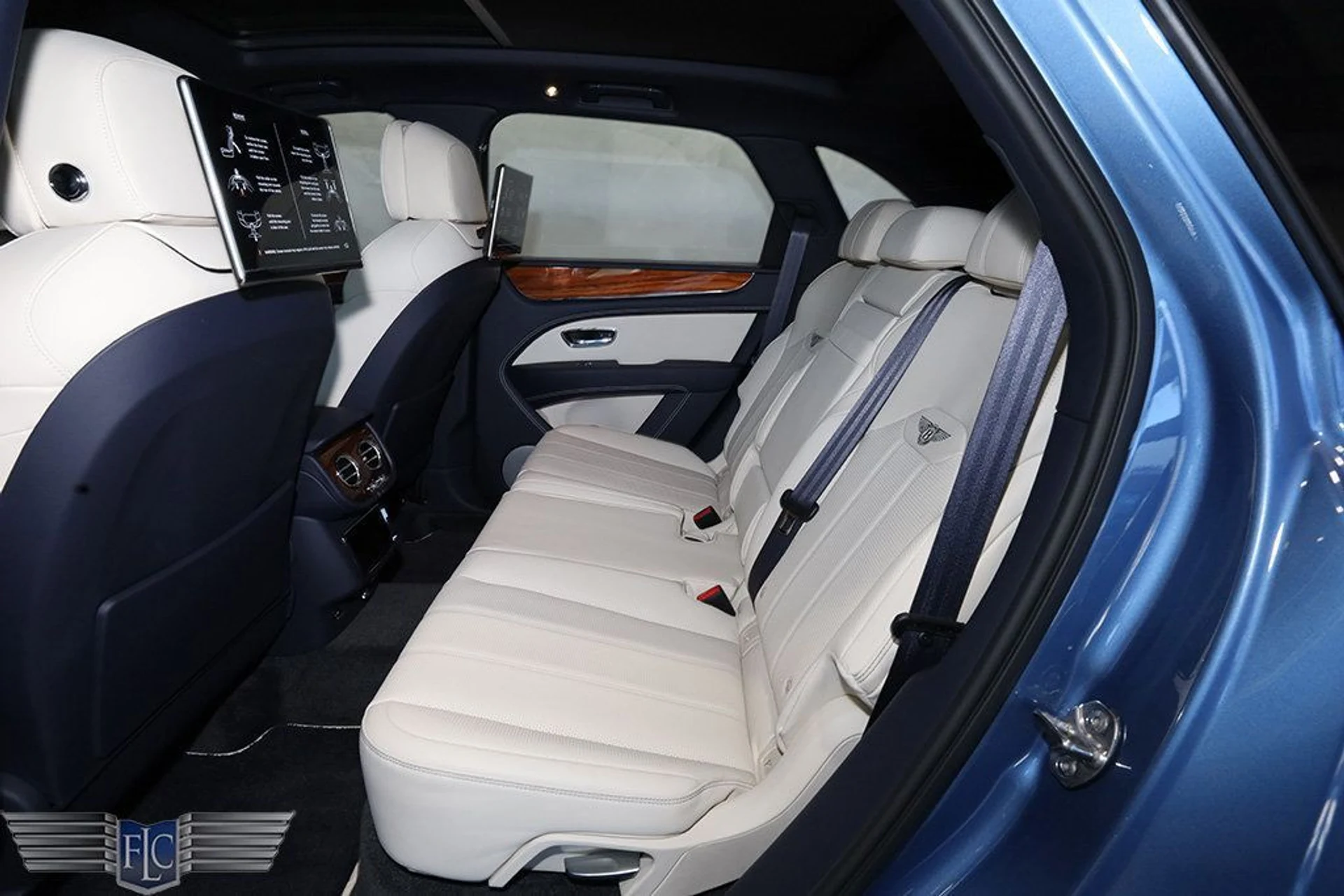 mph017_70992143_used_2022_bentley_bentayga_v8awd_9689_22903607_18_1024_d2c4677604