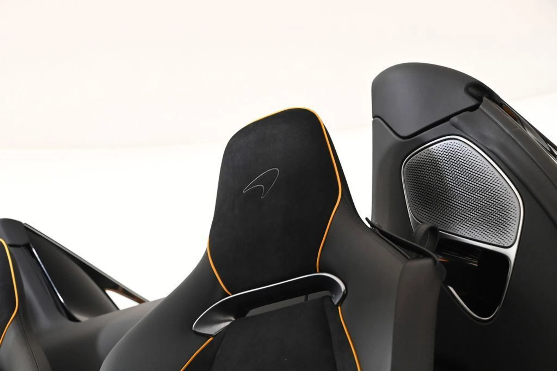 mph017_710556639_new_2026_mclaren_artura_spider_11350_22984585_17_1024_581c9e6d2b