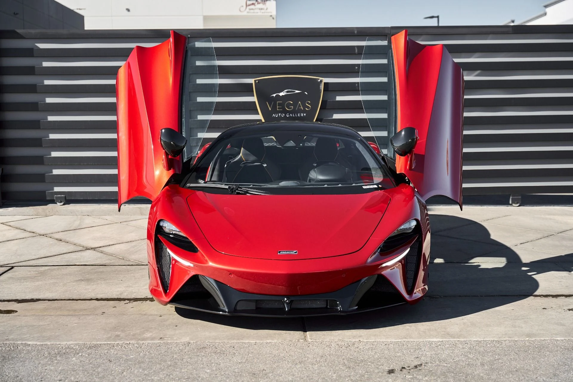 mph017_711214027_Used_2023_Mc_Laren_Artura_1770256420_9a120cacaa