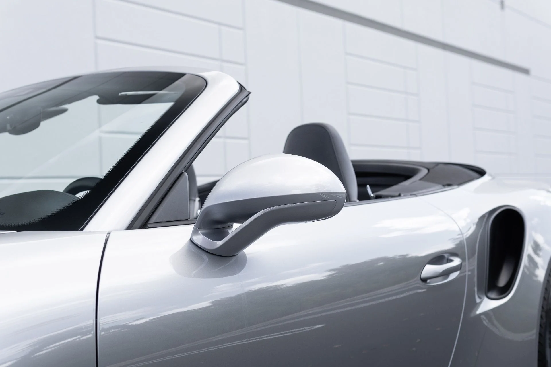 mph017_712121579_Used_2019_Porsche_911_Turbo_1775252644_21df8d7a5b