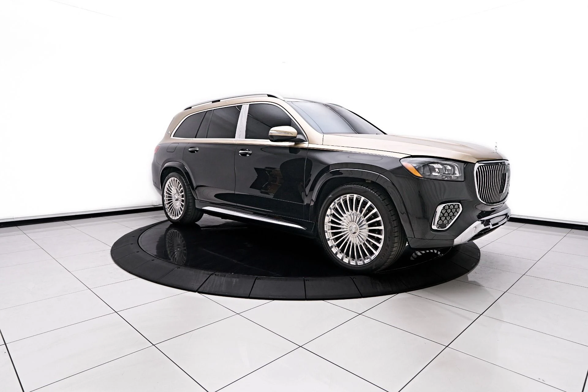 mph017_712535586_Used_2024_Mercedes_Benz_GLS_Maybach_GLS_600_1754703723_32ba8311f1