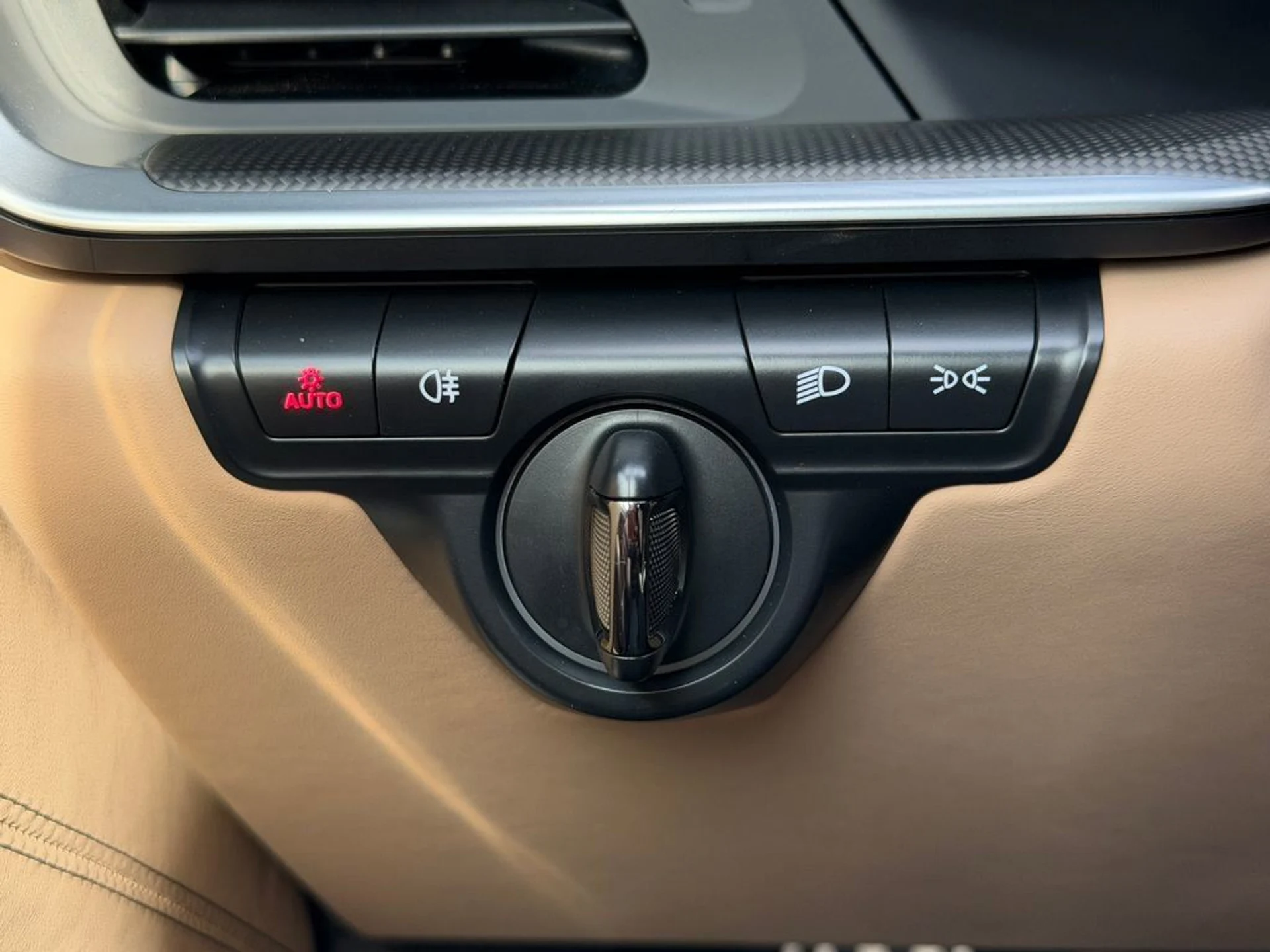 mph017_714344928_57be2f4066684b81af7dded5cf6595c9_1c3325356c