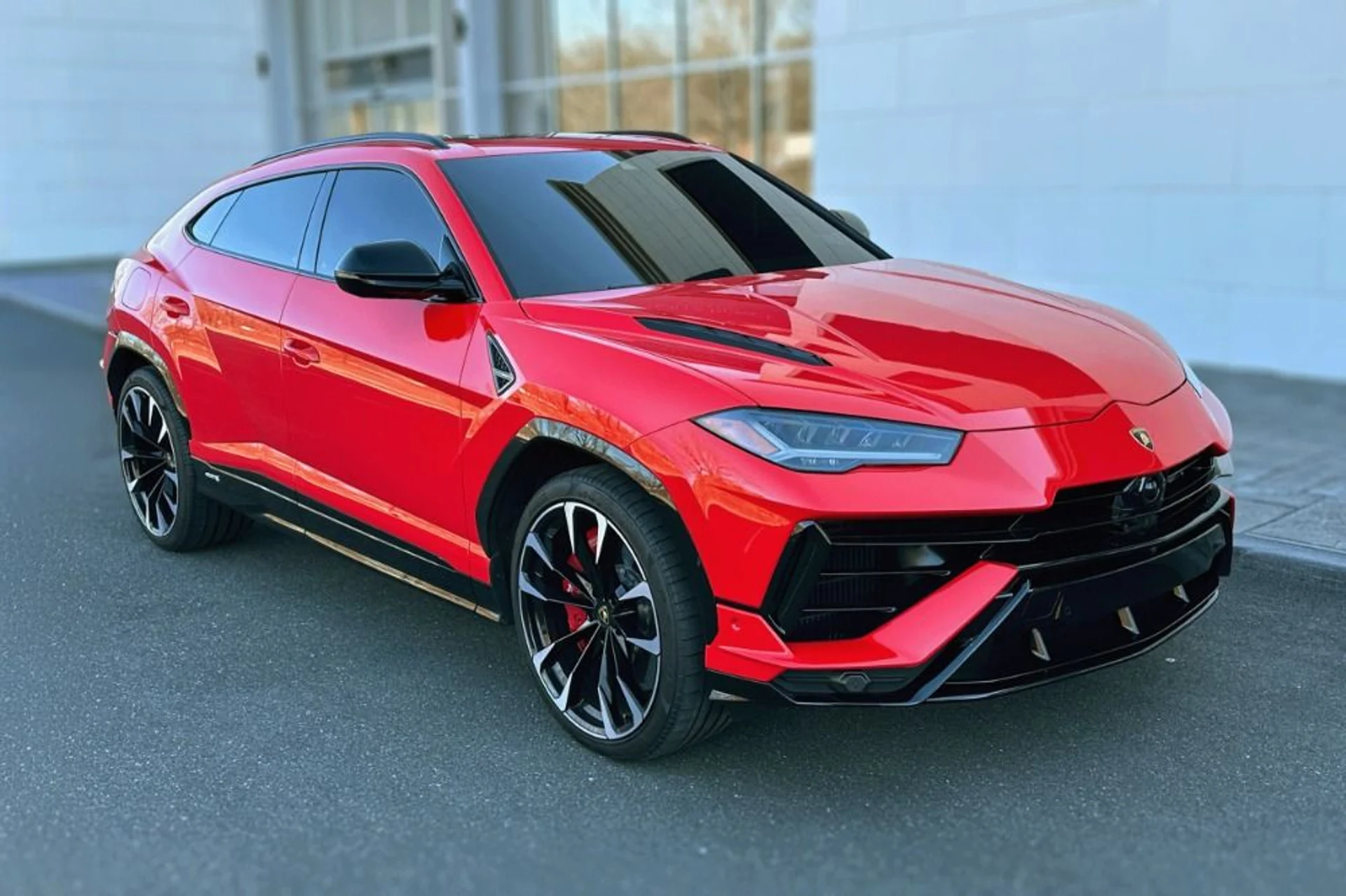 mph017_71973538_Used_2024_Lamborghini_Urus_S_1766489865_a87373bea7