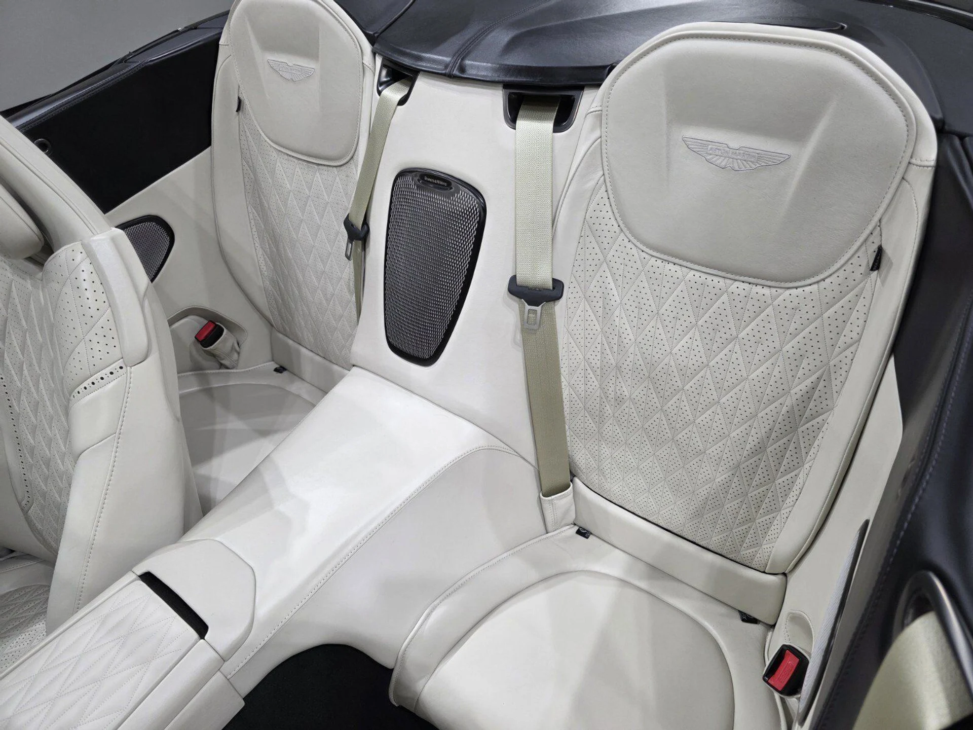 mph017_719896400_c572dfc71ce11dd0e575cf145918eb02_5f4ea2f231