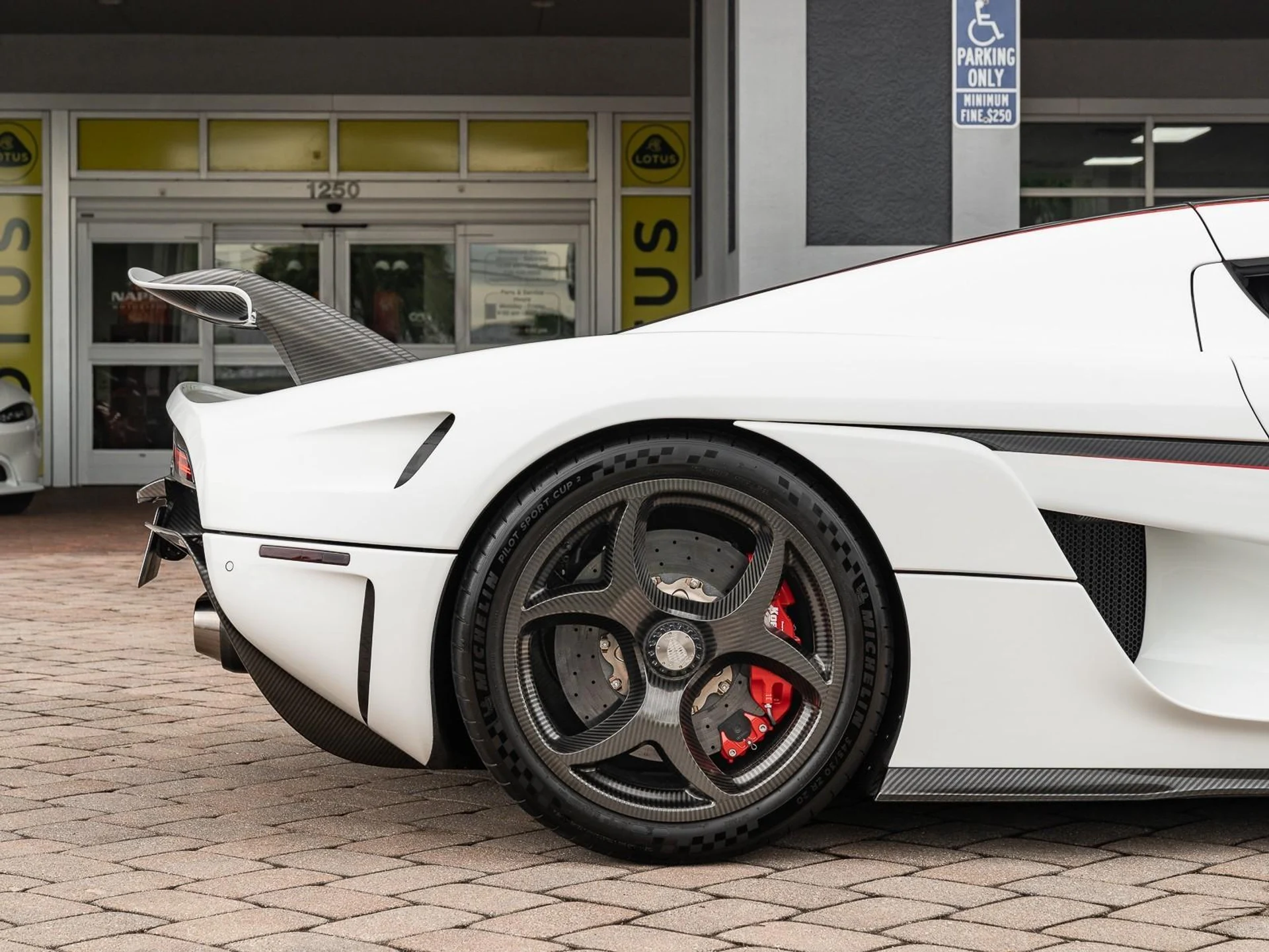 mph017_720344712_Used_2019_Koenigsegg_Regera_1757707810_045027ee3e