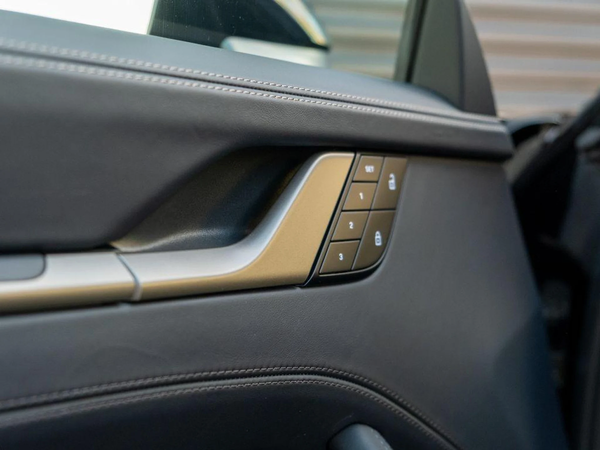 mph017_72116109_p7_OR_Fa_UUMHL_Rw_U_Fp_C63_N5_OBH_4_XA_a9e93e091a