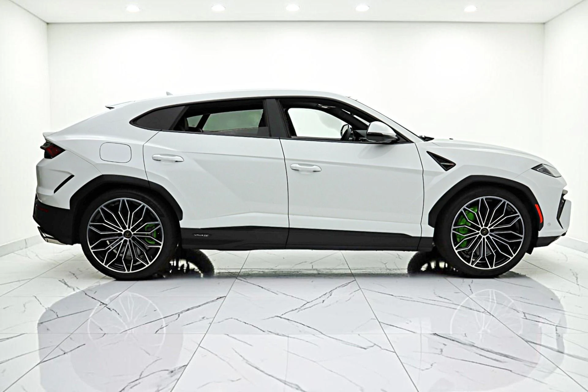 mph017_731241478_New_2026_Lamborghini_Urus_SE_7dd21c048f