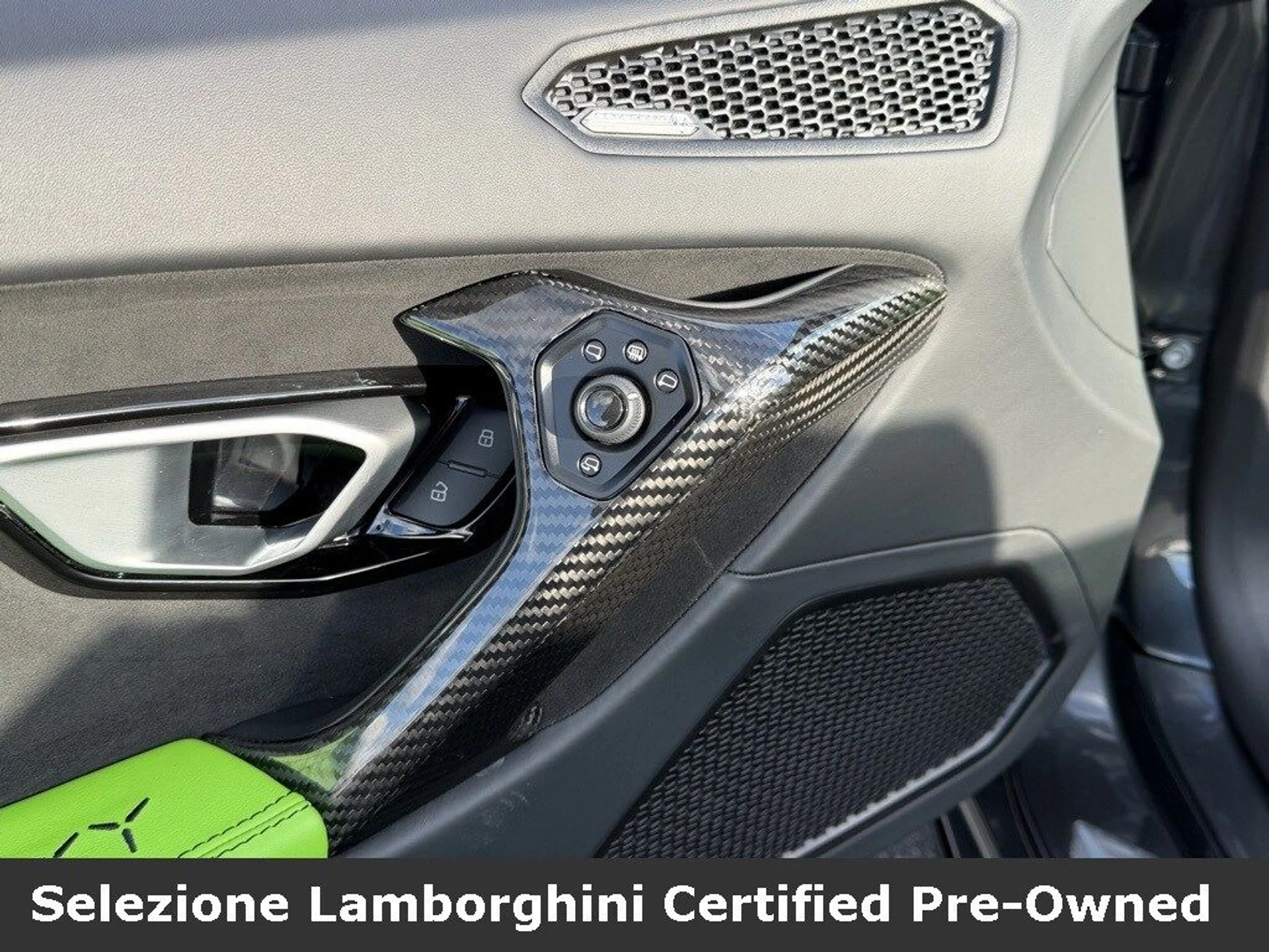 mph017_733561384_46d811976971145f7b2f6638b5531266x_2174a85e47