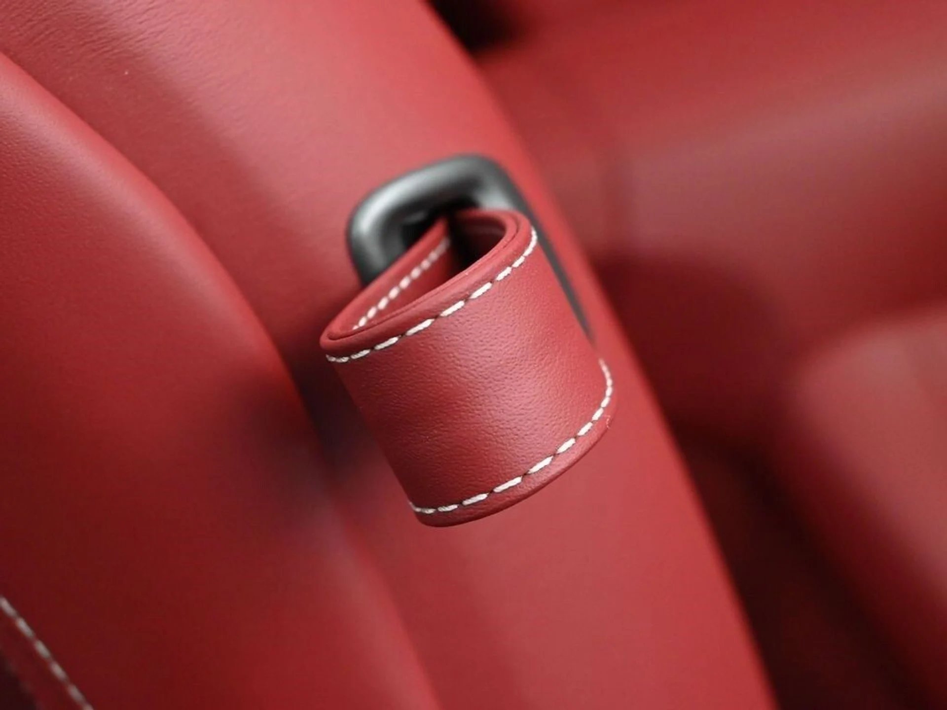 mph017_735015117_5fb1a4cb22bf66f5cb908af524b7d65cx_215ab3051d