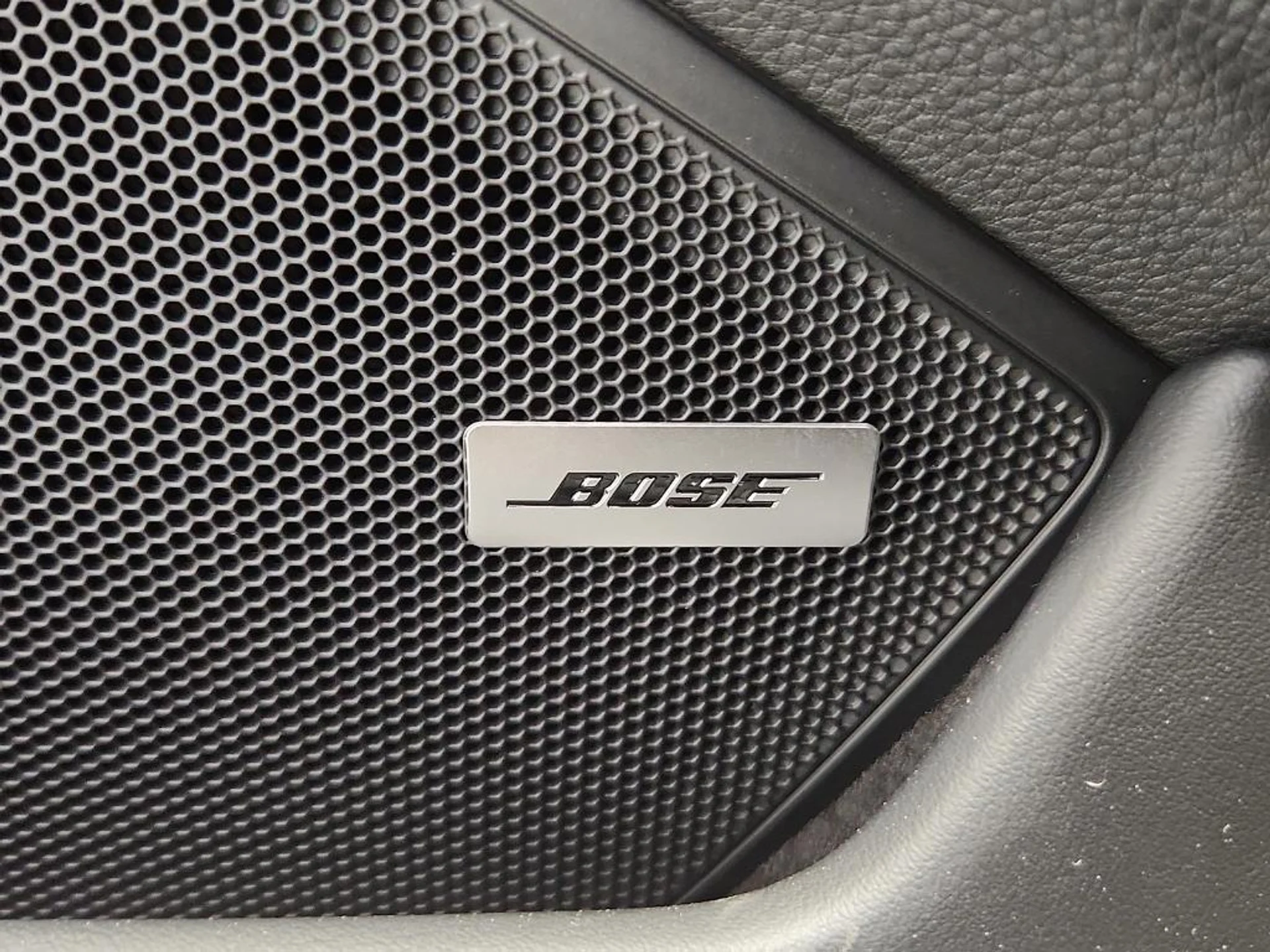 mph017_735629297_q_Au_P_Pq_V9_Yep62_T4_M12_Y_Fq_GONVM_eb6efaed50