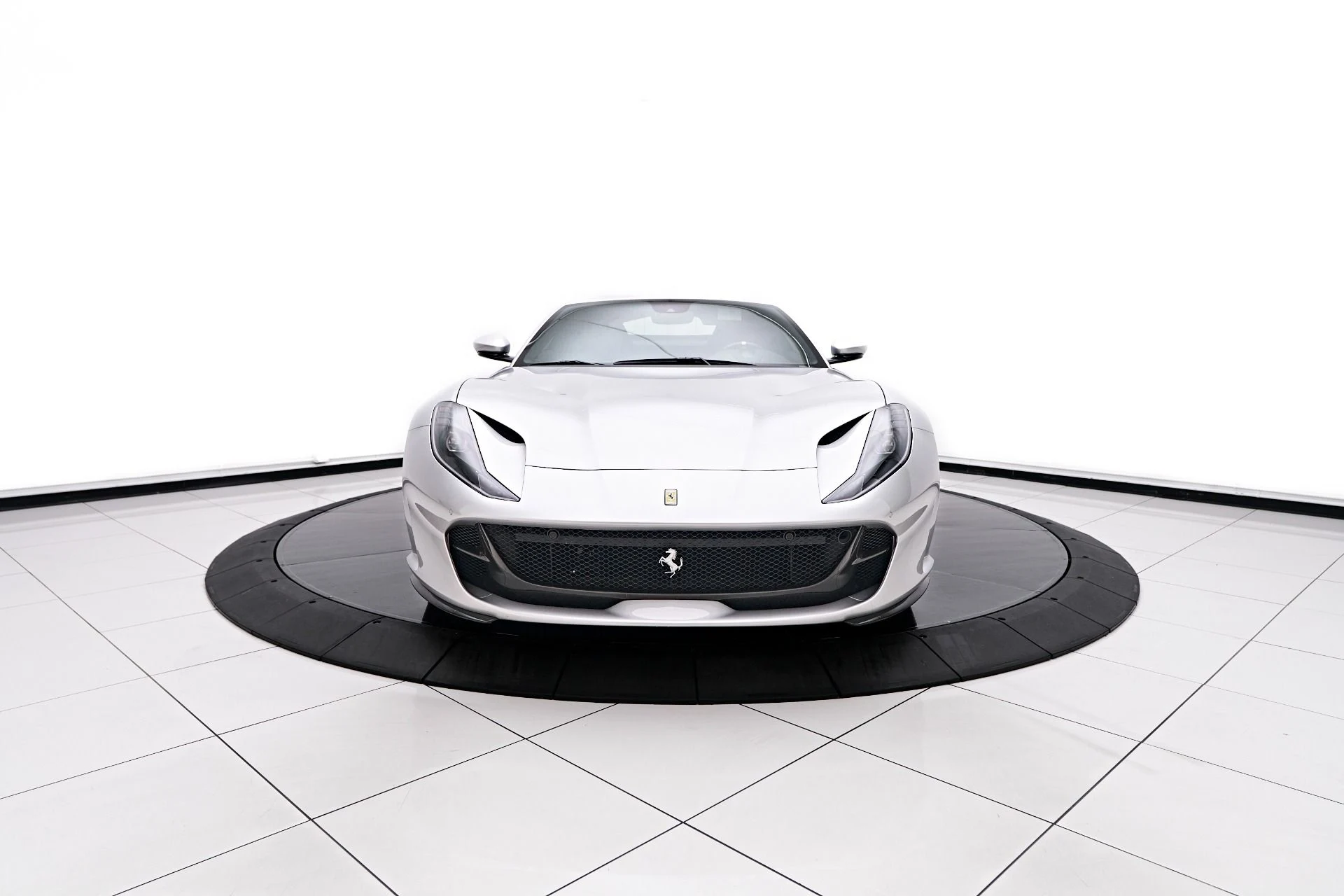 mph017_740240762_Used_2020_Ferrari_812_Superfast_Base_1753754444_f3ef935837