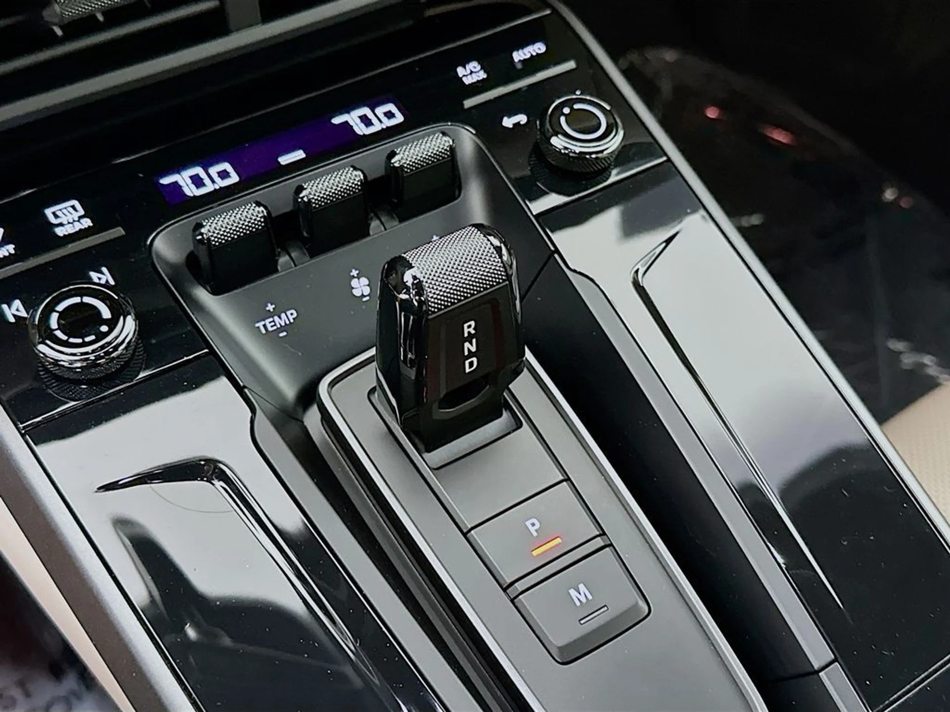 mph017_746660851_045f9718ea32e129f5b131b6717aea26x_da6f2dba30