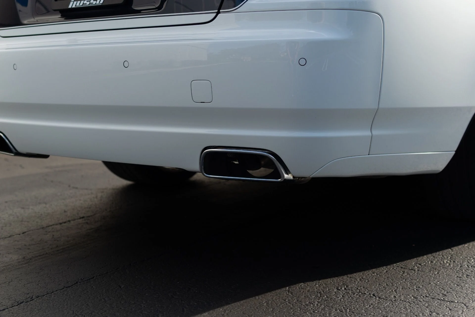 mph017_747568310_Used_2018_Rolls_Royce_Ghost_1765824060_8a46293152