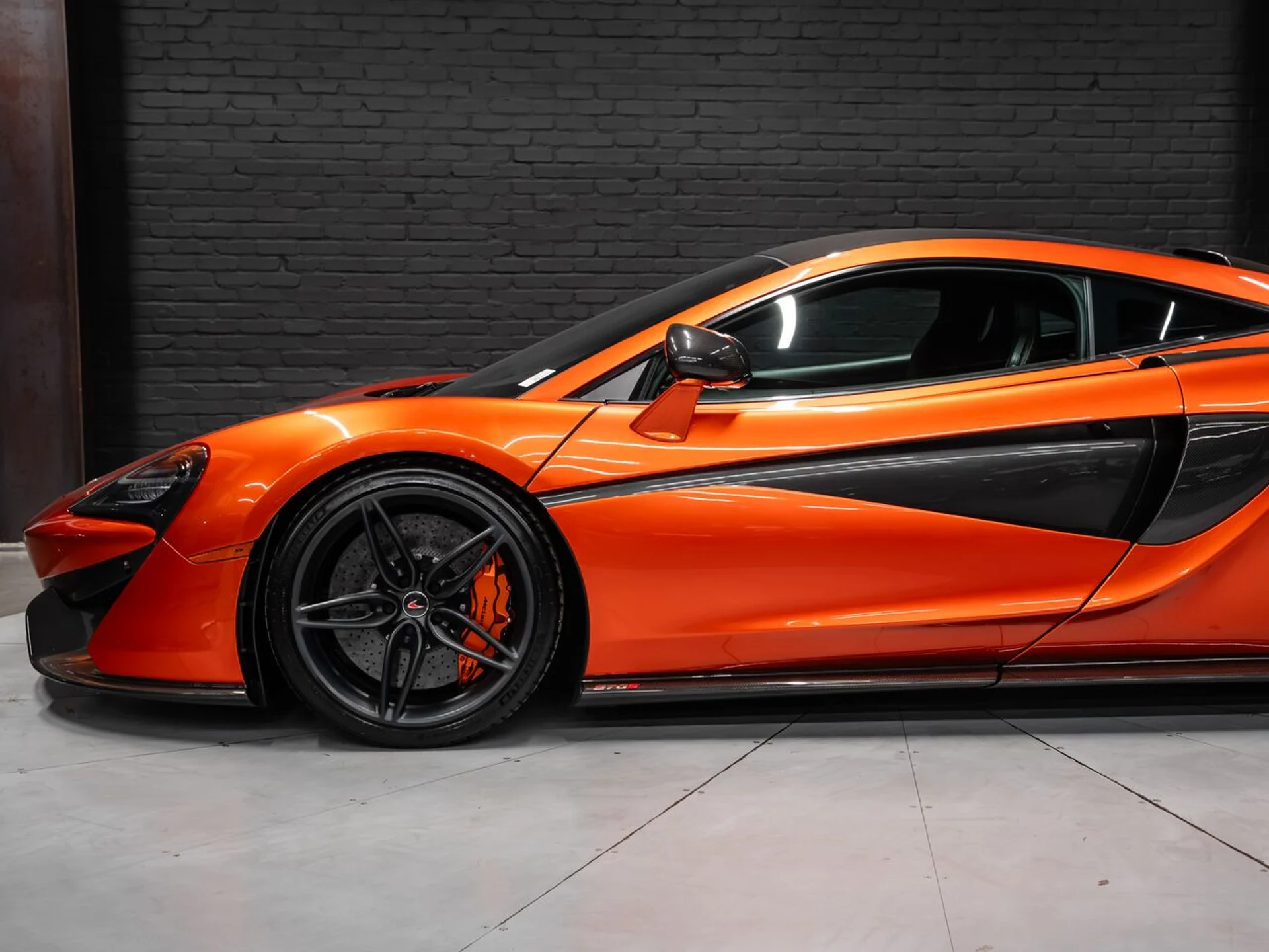 mph017_751807633_mclaren_570s_2017_c342770ea8