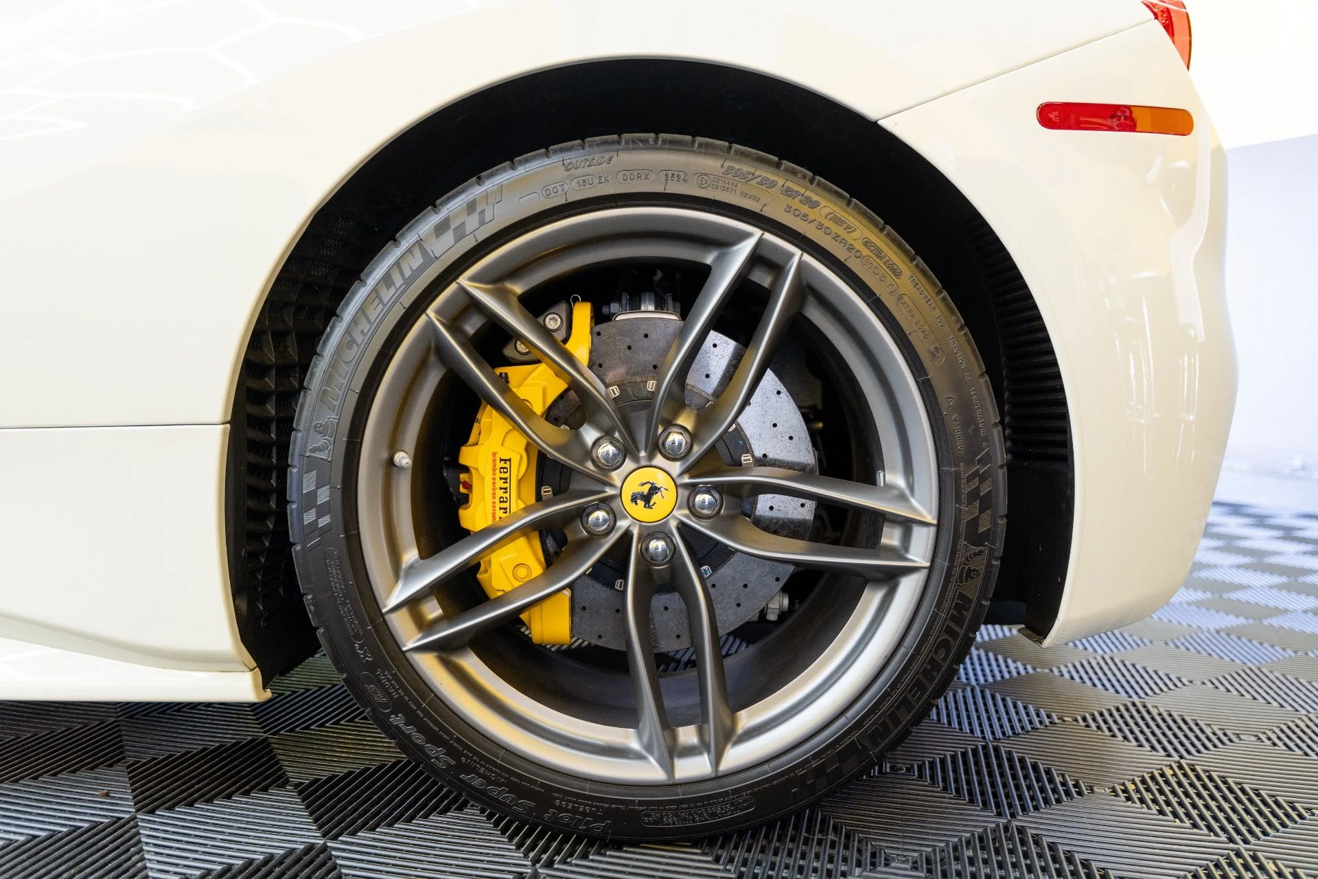 mph017_759183942_Used_2016_Ferrari_488_GTB_1792438951_c696a487cc