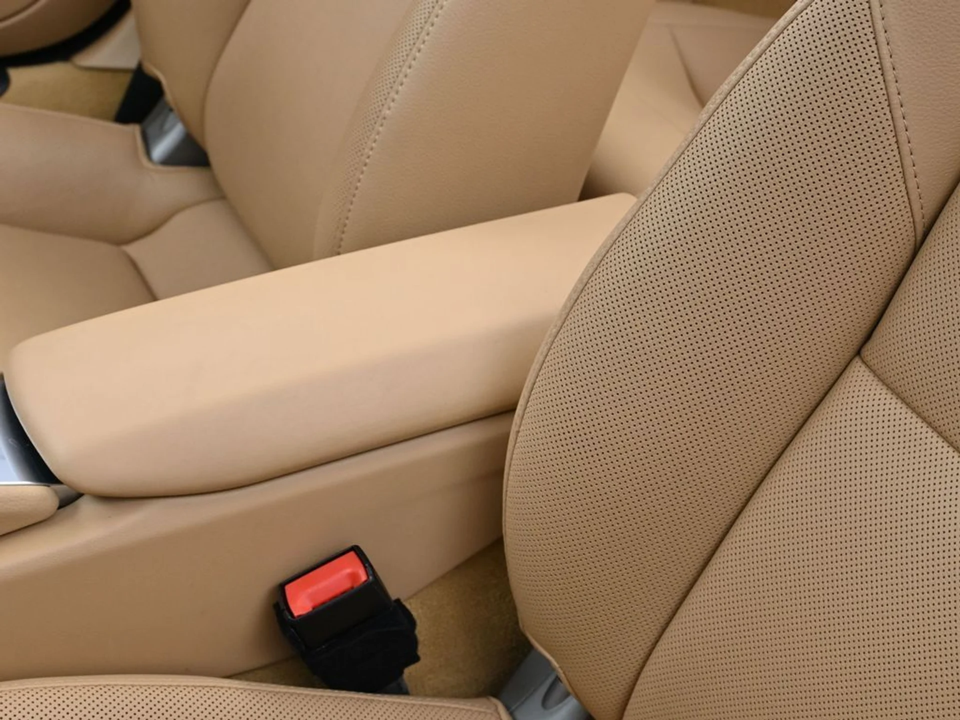 mph017_762822225_f1414ff2e5d38ca0c4d138c46d09eee3x_a2dc2d5283