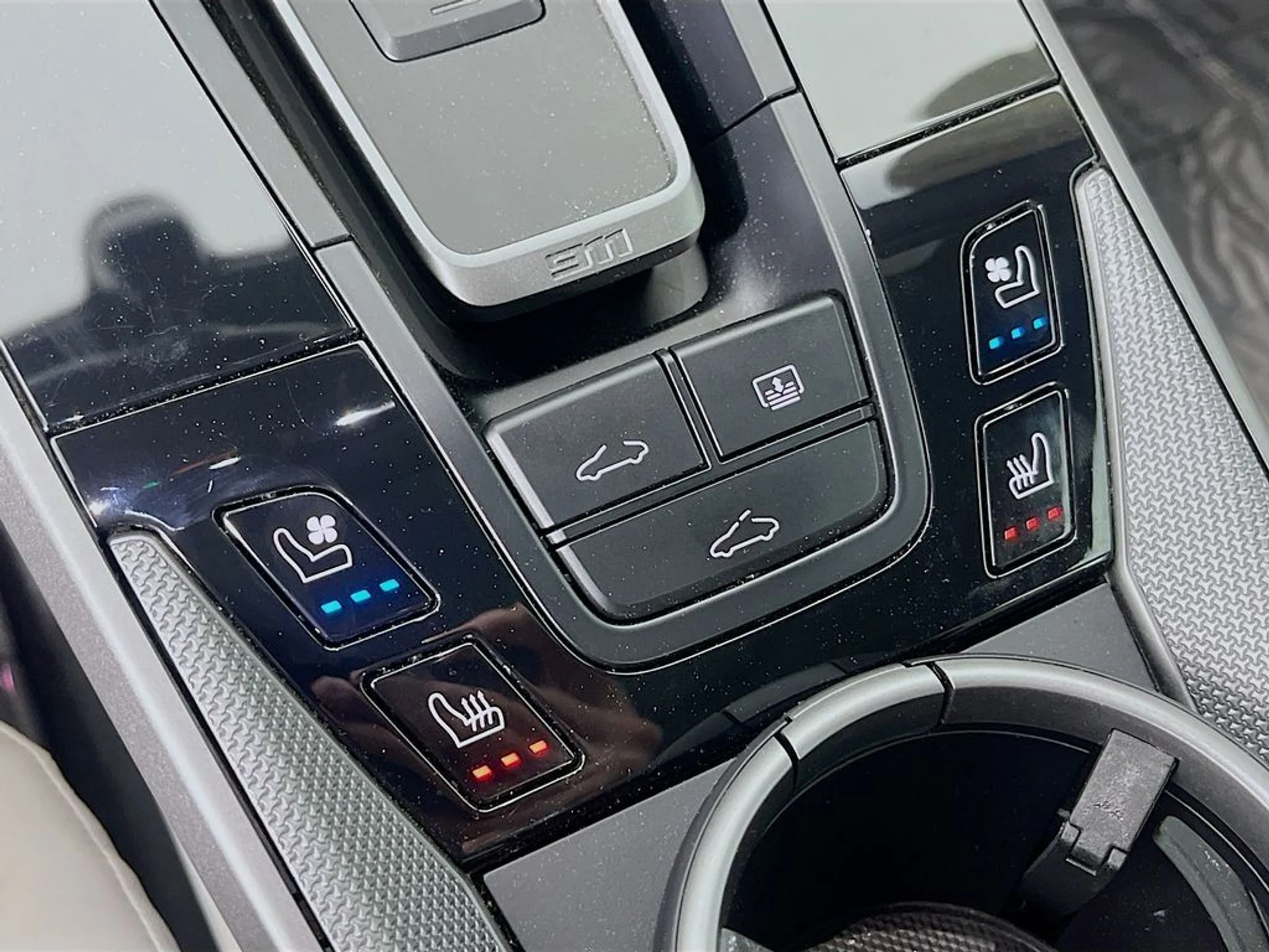 mph017_771021174_bf4e635a46550a4c2c5f31bdac9b9e33_d68aecd53e