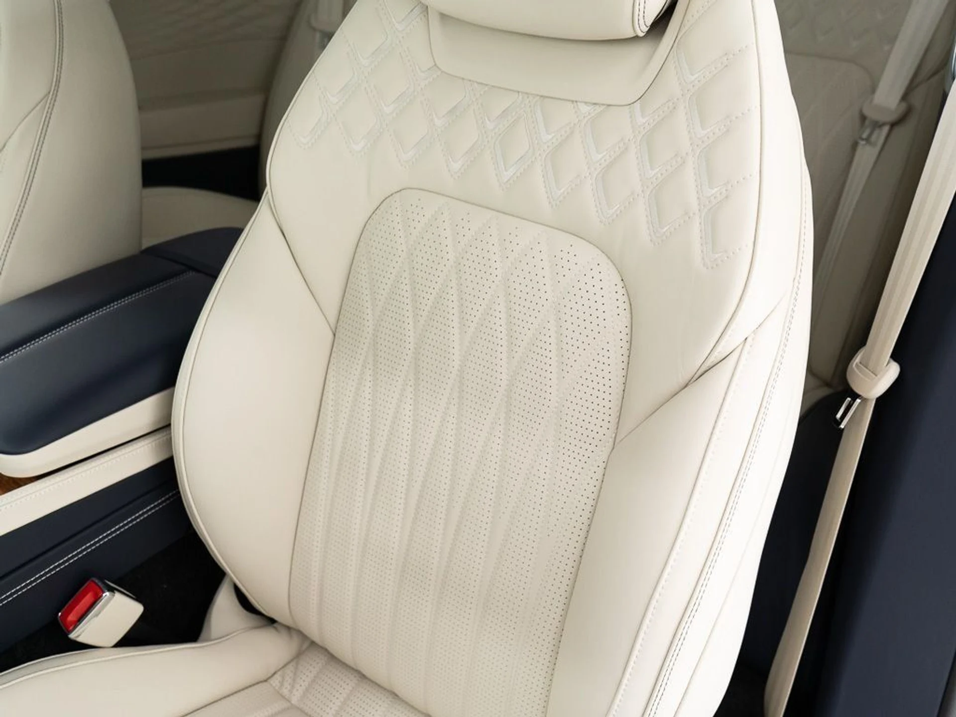 mph017_776334875_8ae7735dc8e6771e710eb7e962f7e273_afbc60bc11