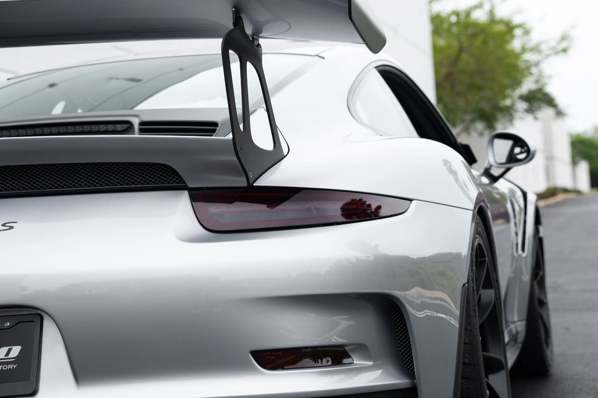 mph017_776491538_Used_2016_Porsche_911_GT_3_RS_1773808378_9d1e4e005d