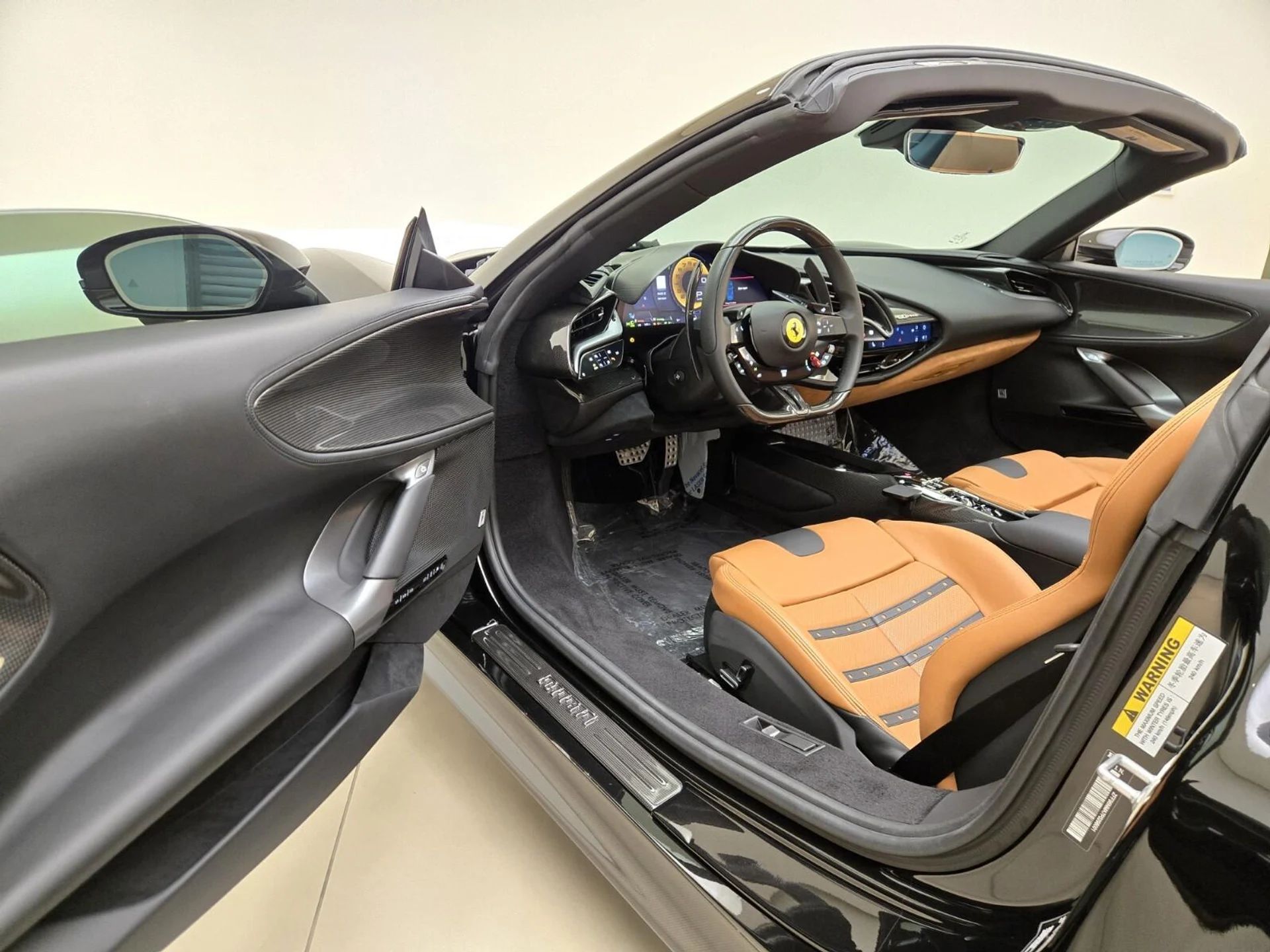 mph017_78419435_Used_2023_Ferrari_SF_90_Spider_1762329127_6b412f14c4