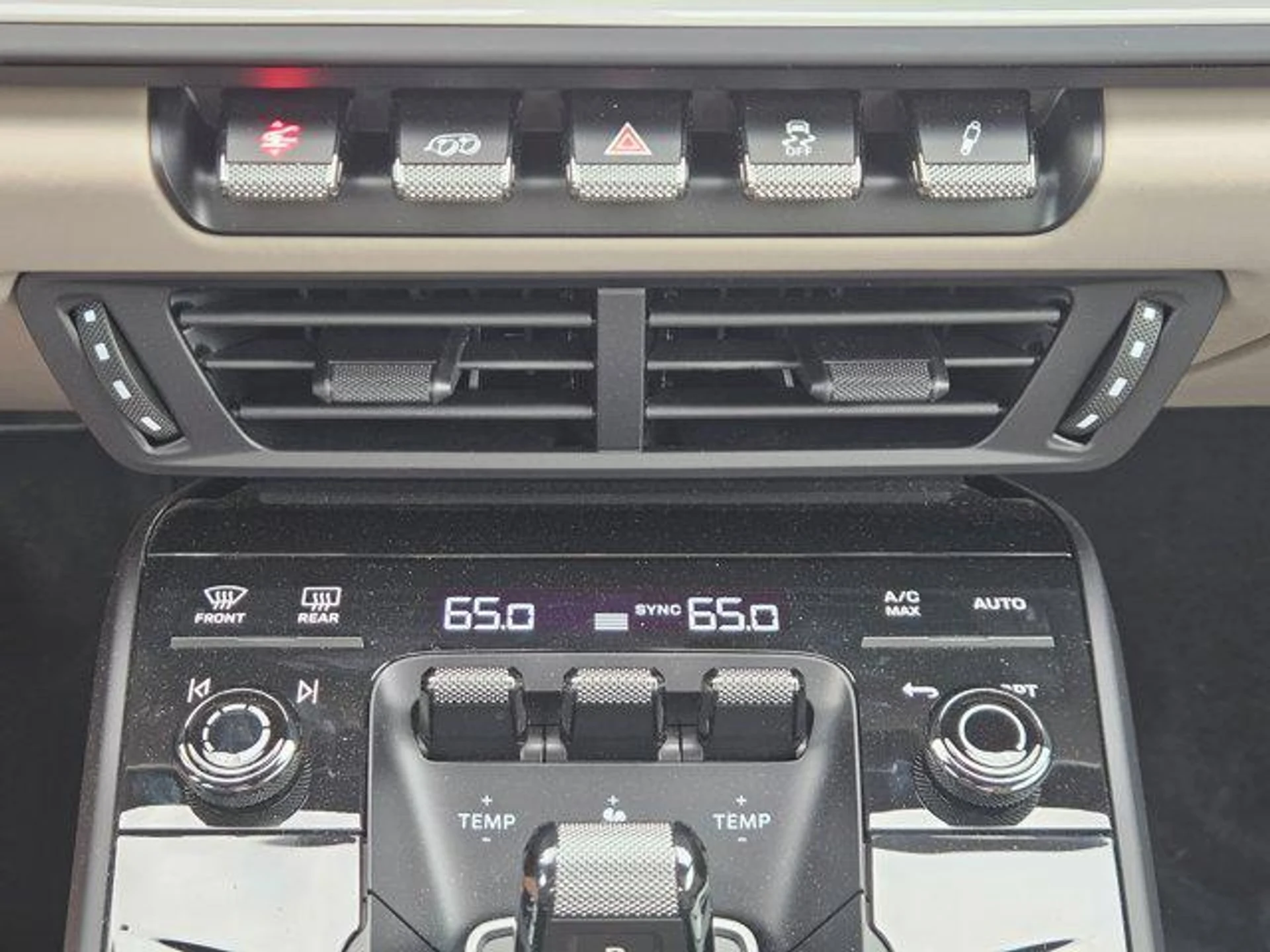 mph017_785569833_r_U_Mx_C_Gdow_V9_N_Ft1_NAI_Mnb_GZ_Ju_PM_cc2c24a82c