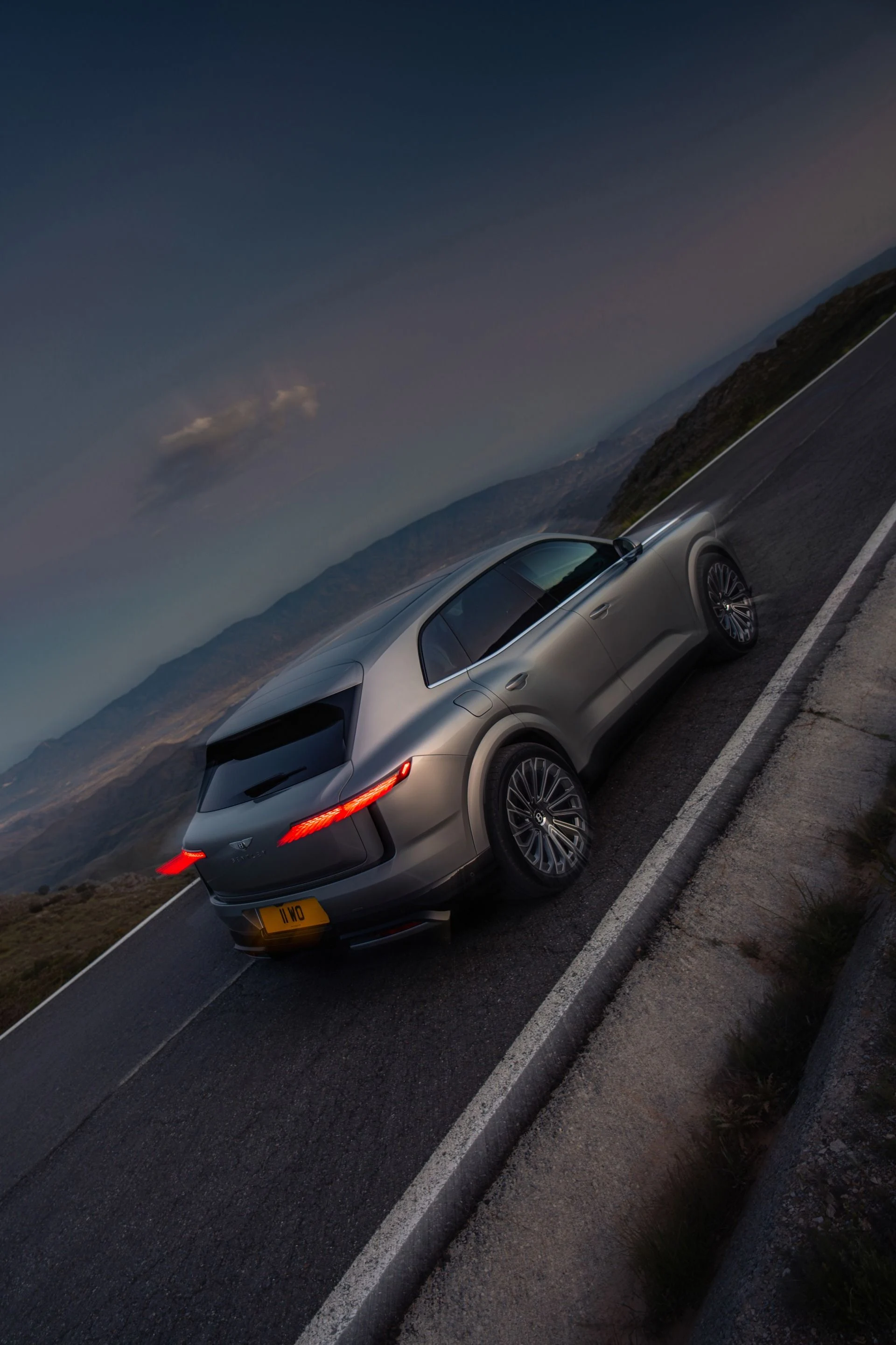 mph017_795955720_New_2028_Bentley_Torcal_1790617414_2763d0d7f2