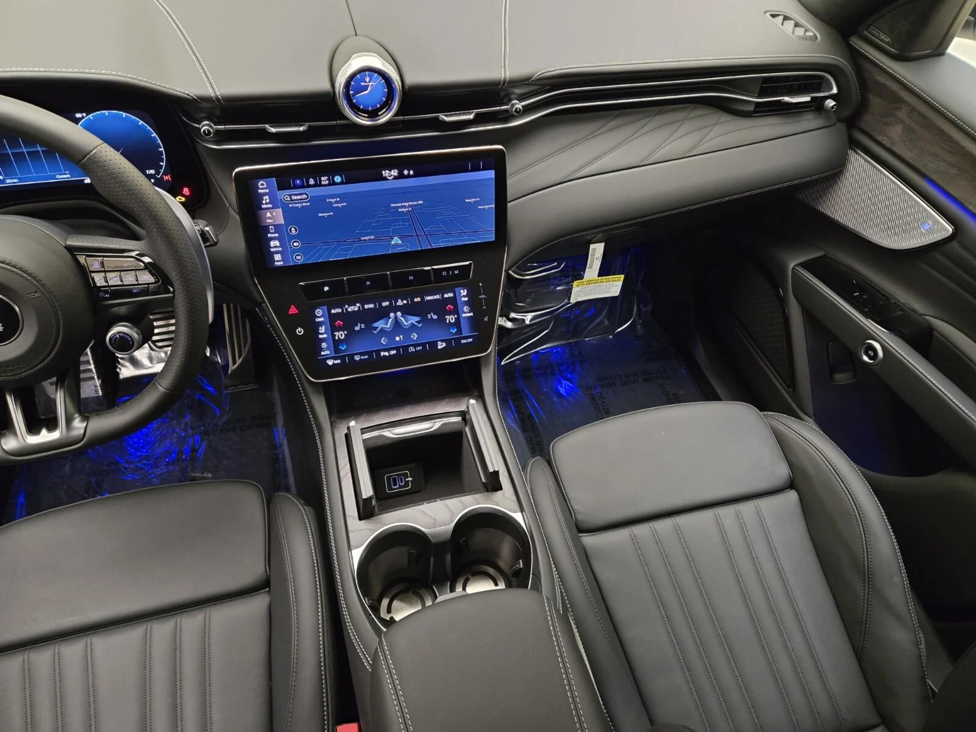 mph017_806695550_New_2025_Maserati_Grecale_Modena_1767421149_fcefb77ee4