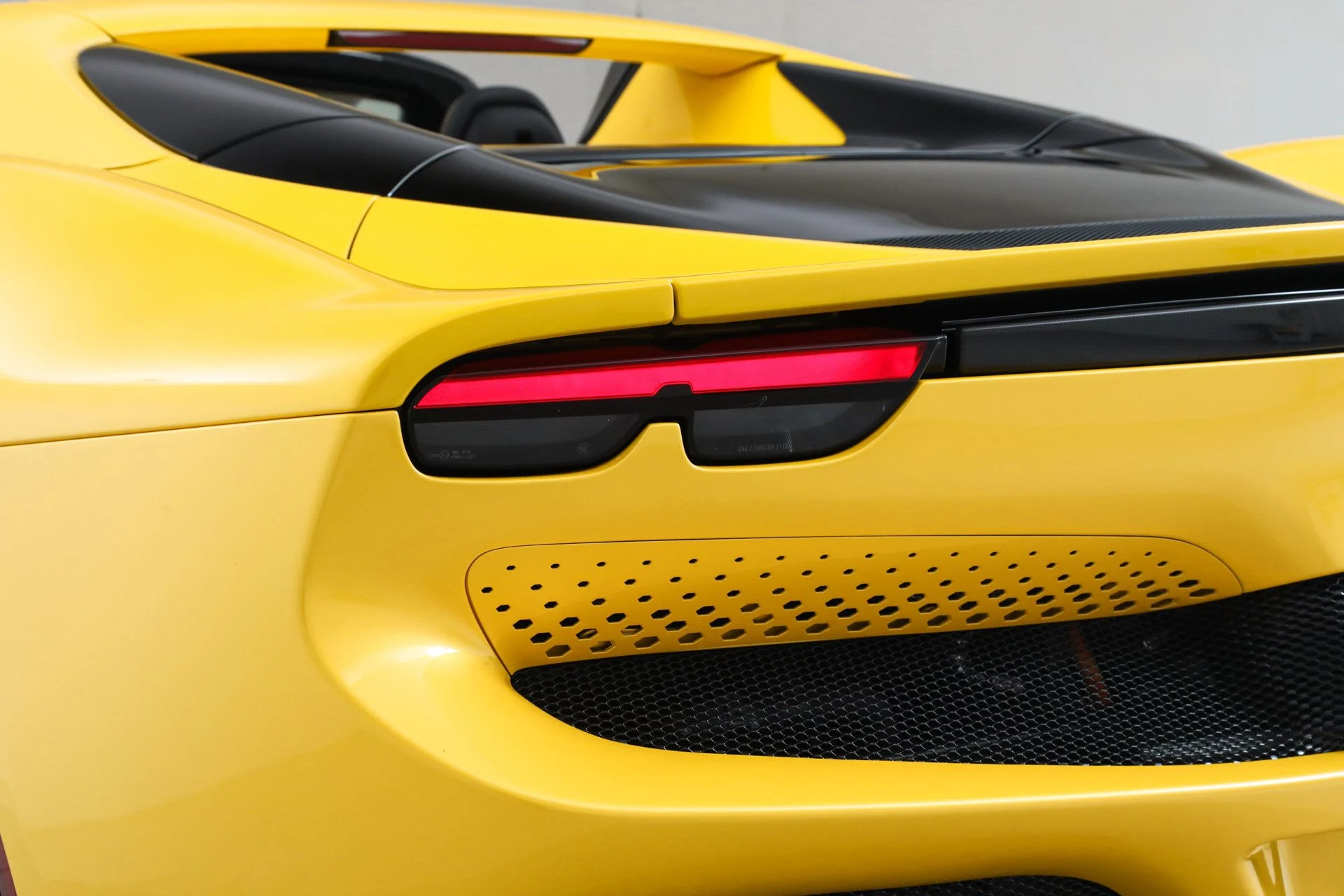 mph017_809001902_522414c44bda4c7fced191ef08619873_8b2a29b638