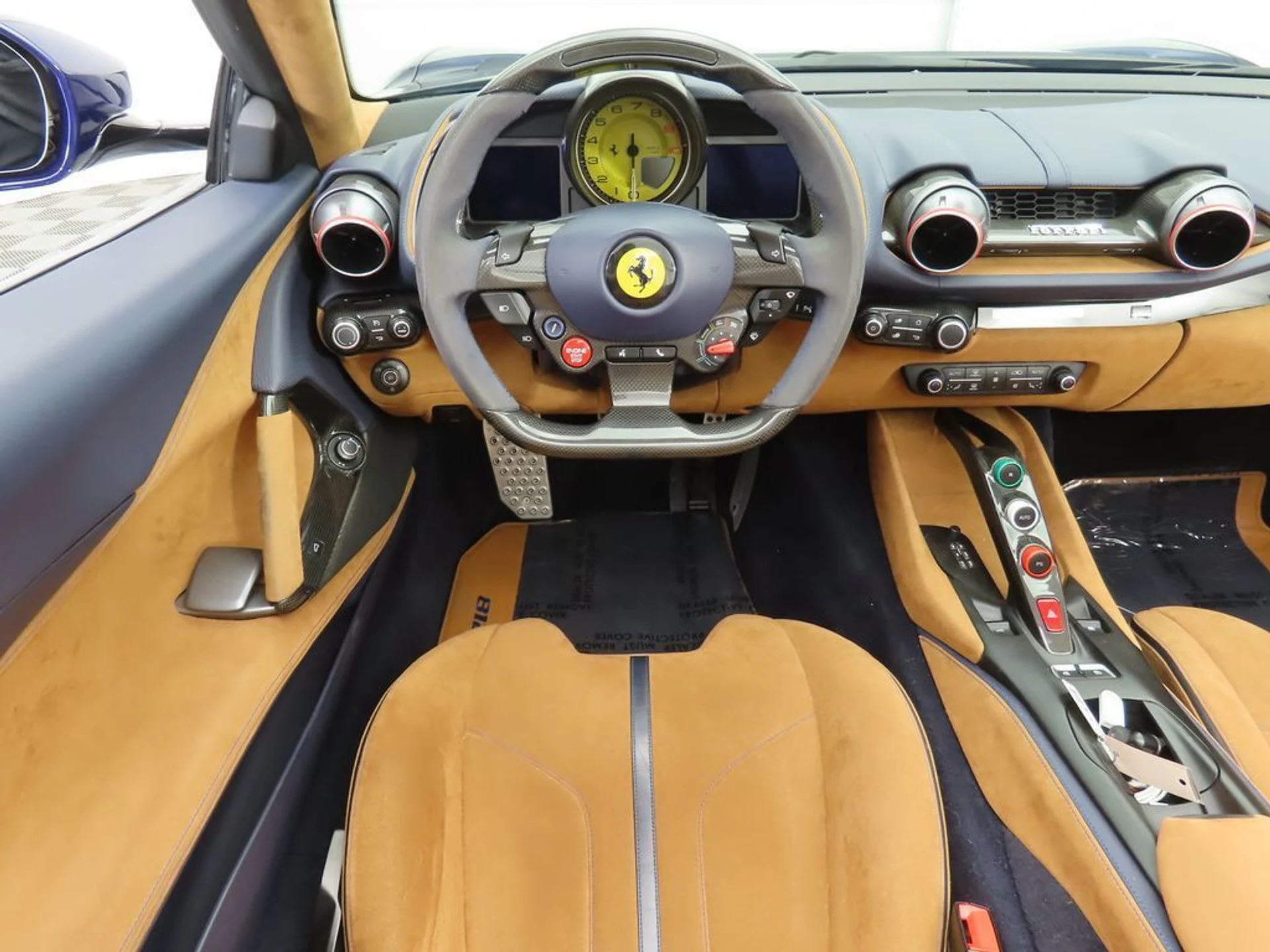 mph017_809623288_used_2021_ferrari_812_gts_convertible_8119_22995244_18_1024_18430bc4e0