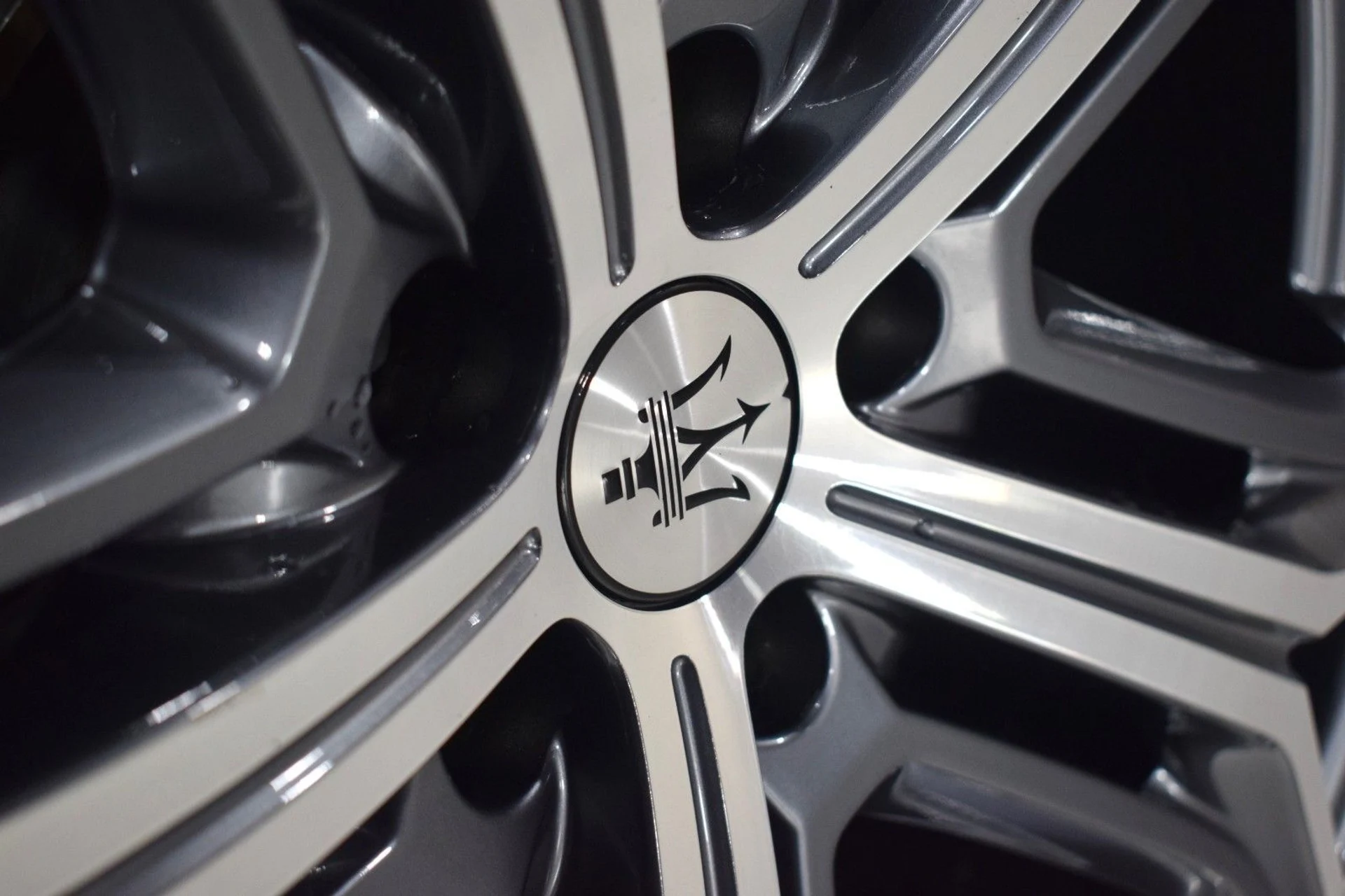 mph017_816560725_cbda424f3b6bc4d5d5b4d2486ec66b20x_4775d63647