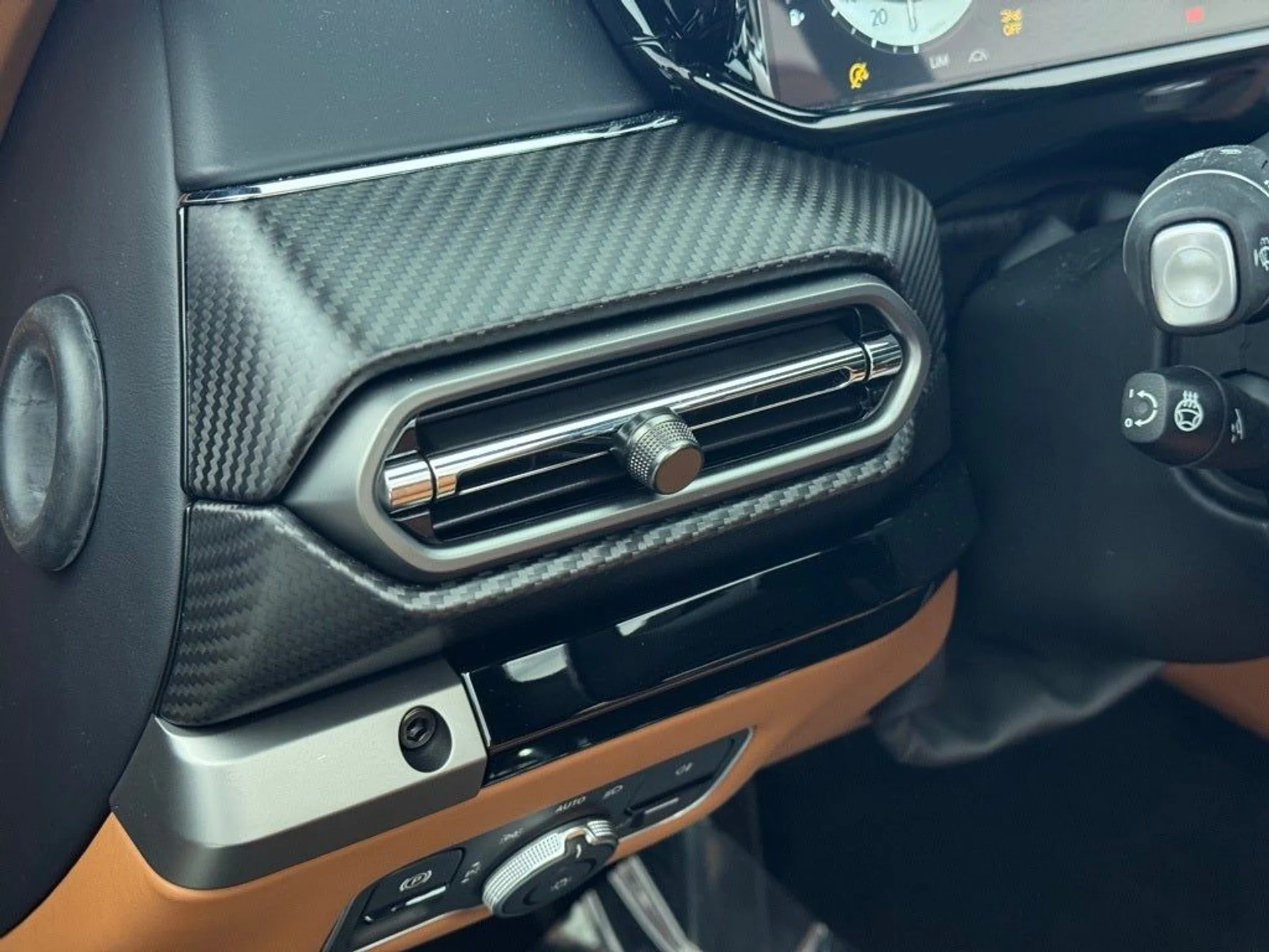 mph017_816710108_18_030c7c4b7a