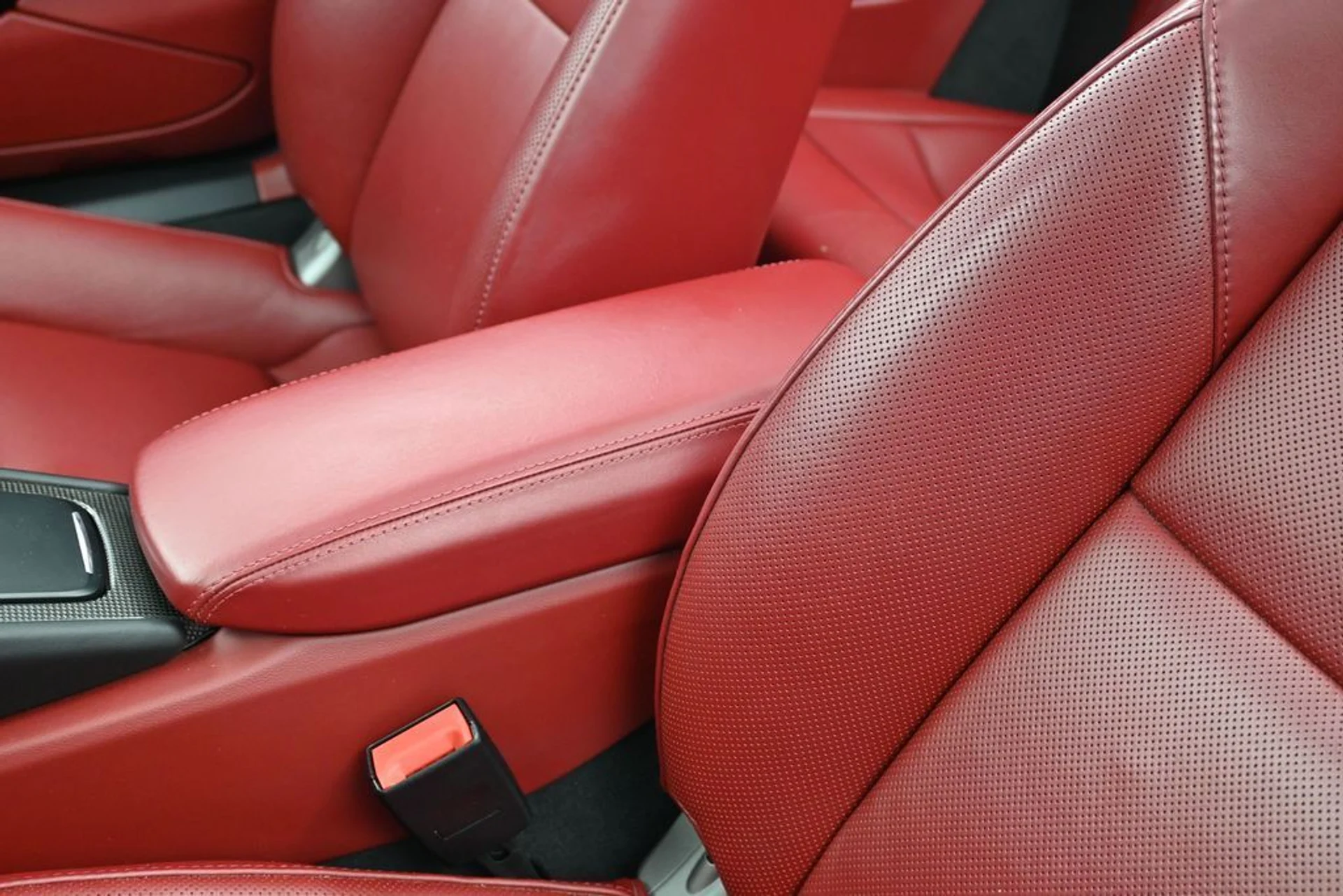 mph017_824237427_aa123ecafc865a497ddc10accc06a977x_dcee75572d