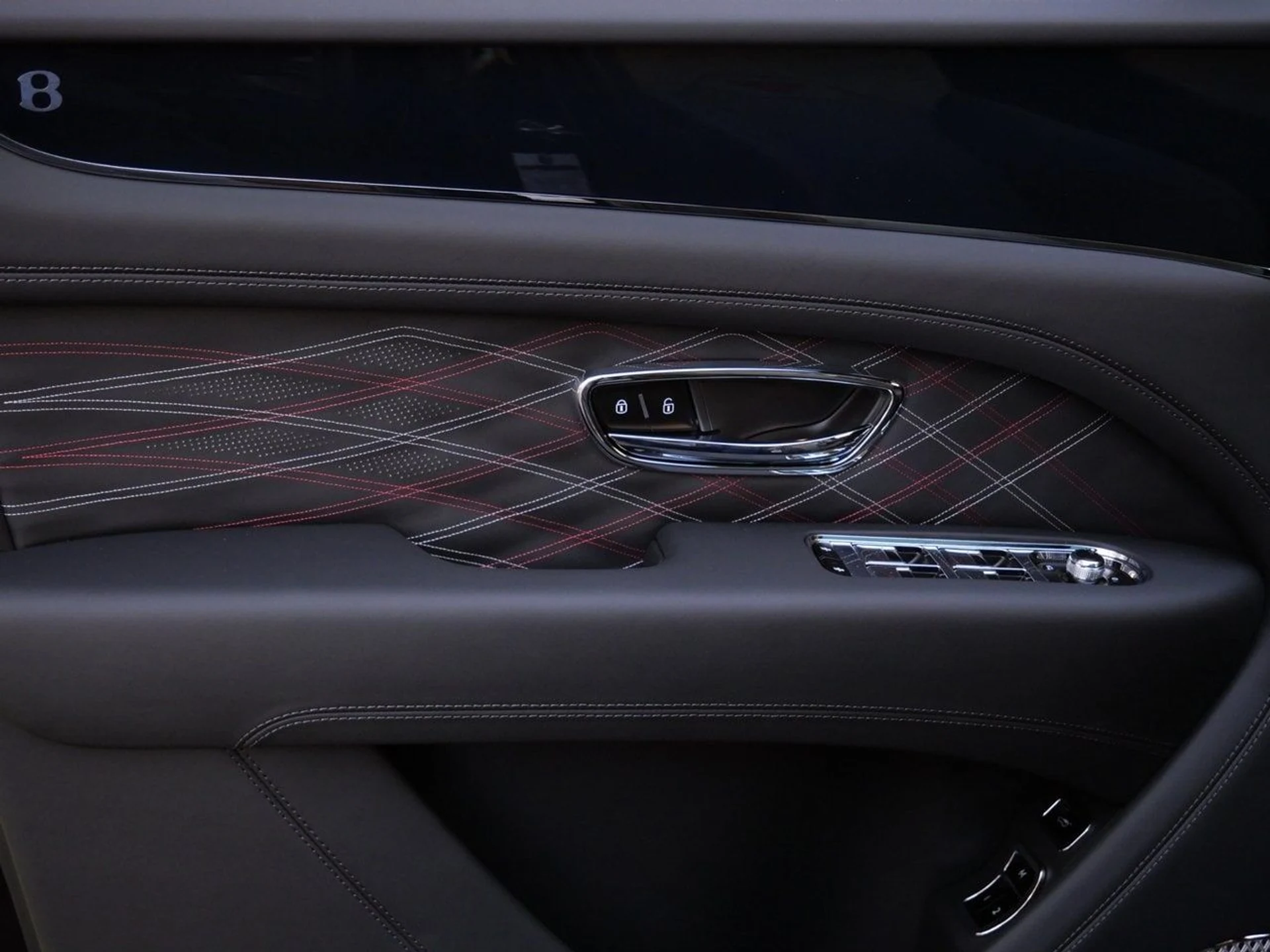 mph017_826356802_c8bd323355f106e1a27faa07d8fc4069x_c3504dd31d