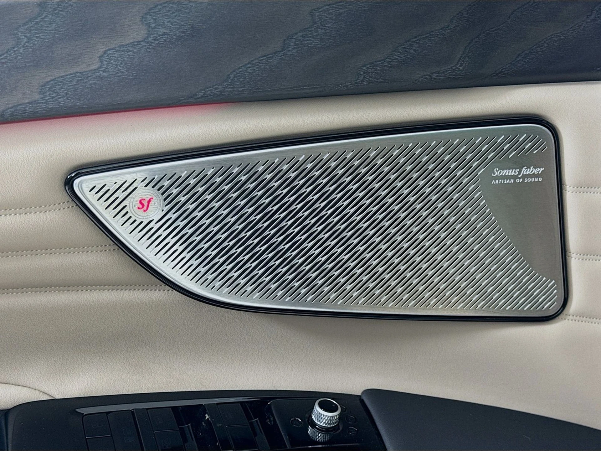 mph017_82671721_3ce821f27e6628db7ae098509ce304bex_d1f628eb55