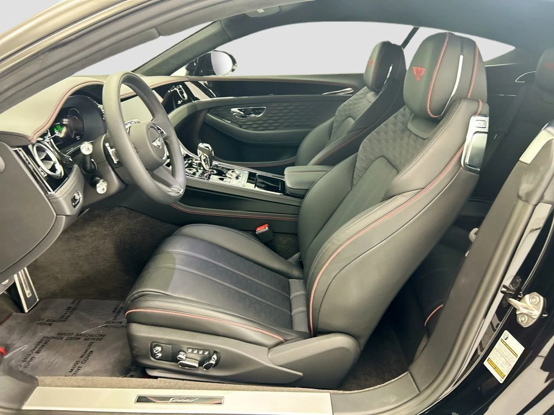 mph017_8271398_used_2025_bentley_continental_gtspeedcoupe_8119_23002658_18_1024_fc07e7c3e1