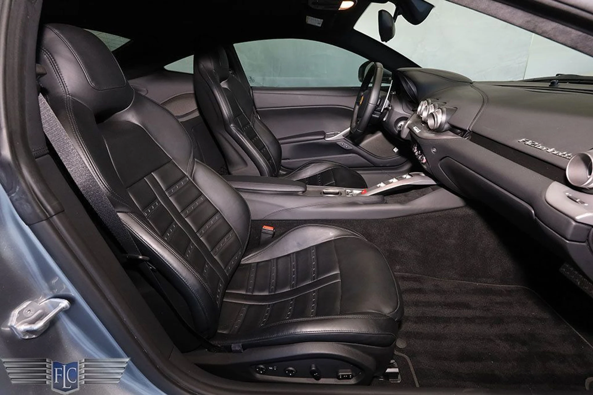 mph017_827866729_used_2016_ferrari_f12berlinetta_2drcoupe_9689_22497183_18_1024_bbfd9b368a