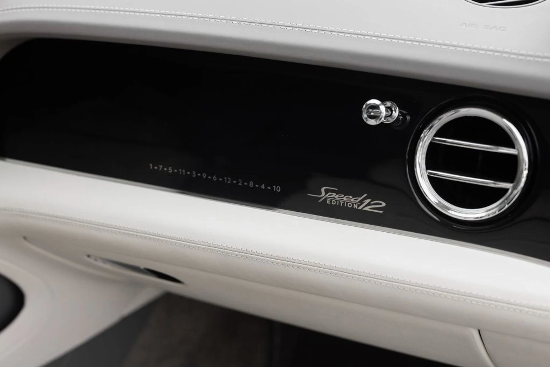 mph017_834217214_ff36a0e76df25a628d5c188efe9f8f7fx_671efa234e