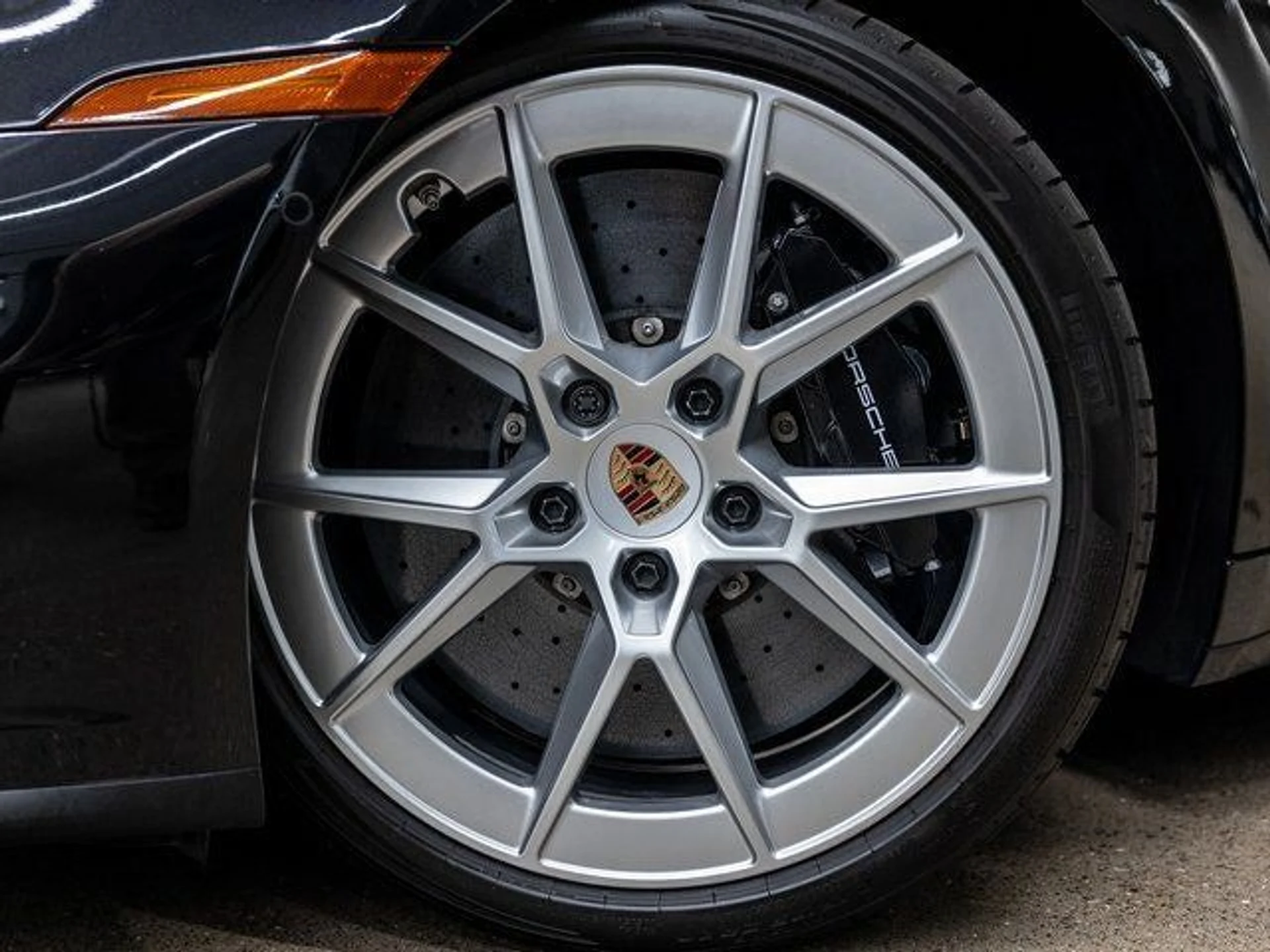 mph017_841502926_18_22c0986426