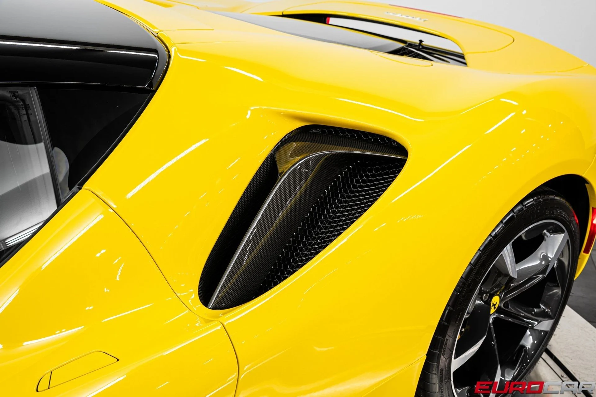 mph017_841729322_image_18_f9b075356d